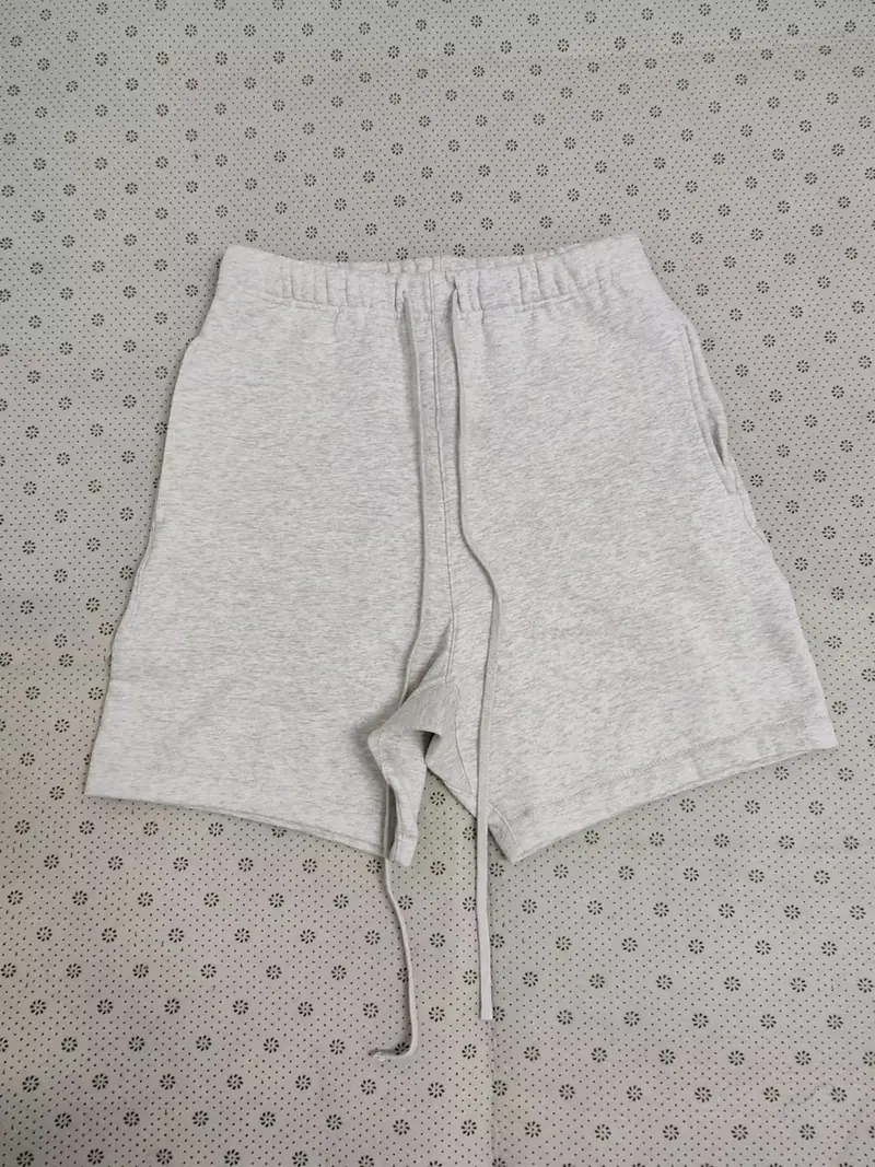 Ess** Sweatshort  Gray Color