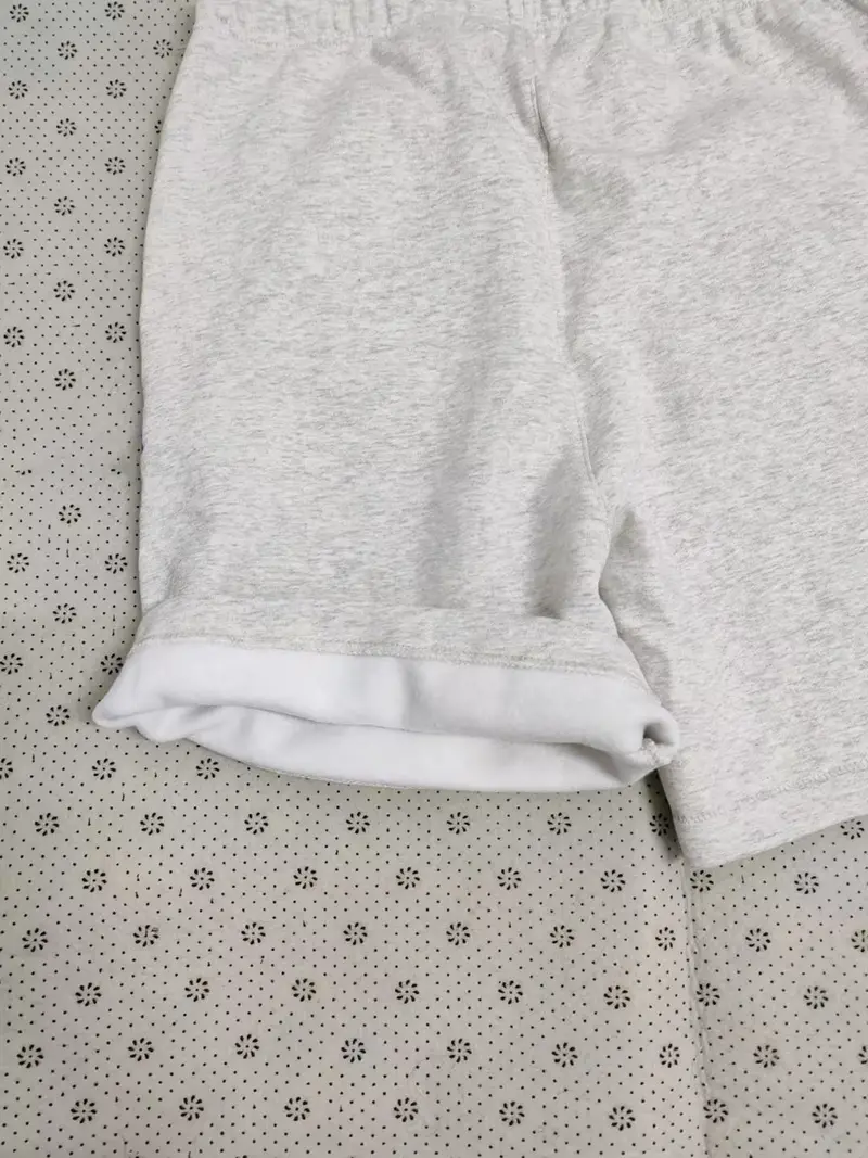 Ess** Sweatshort  Gray Color