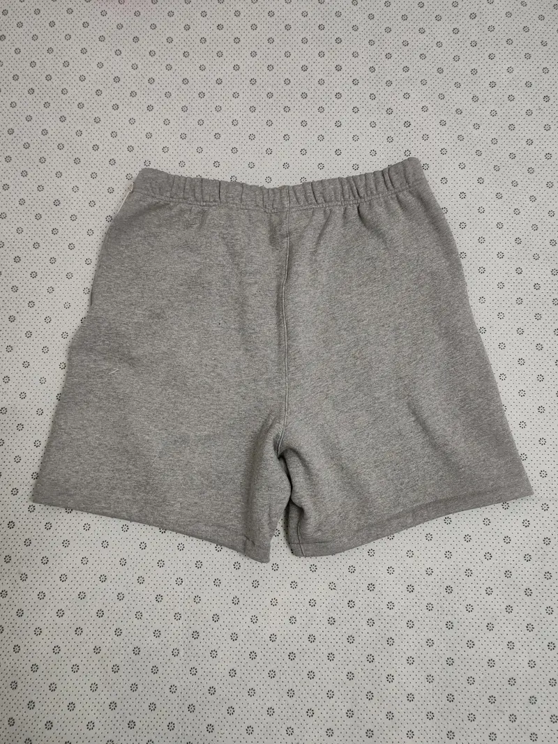 Ess** Sweatshort  White Color