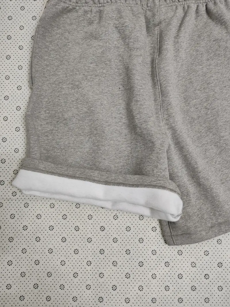 Ess** Sweatshort  White Color