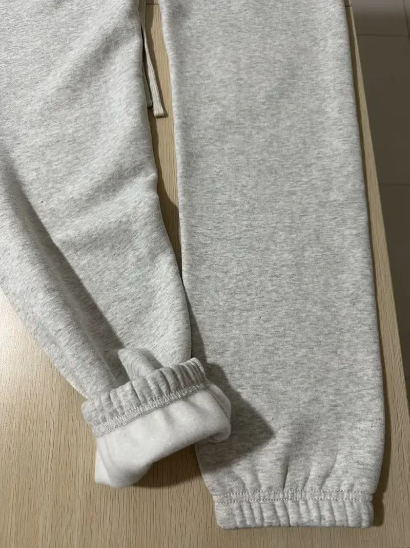 Men’s Light Grey Jogger Sweatpants – Comfort Fit Fleece Lounge Pants with Pockets
