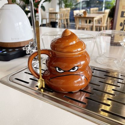 💩 Poop Emoji Mug - Funny Novelty Coffee Cup with 3D Toilet Design (11oz) - Perfect Gag Gift for Birthday & White Elephant Parties