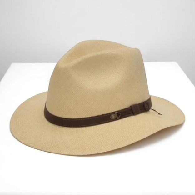 Can be rolls up for packing | Ecuador Straw Panama Hat - Natural