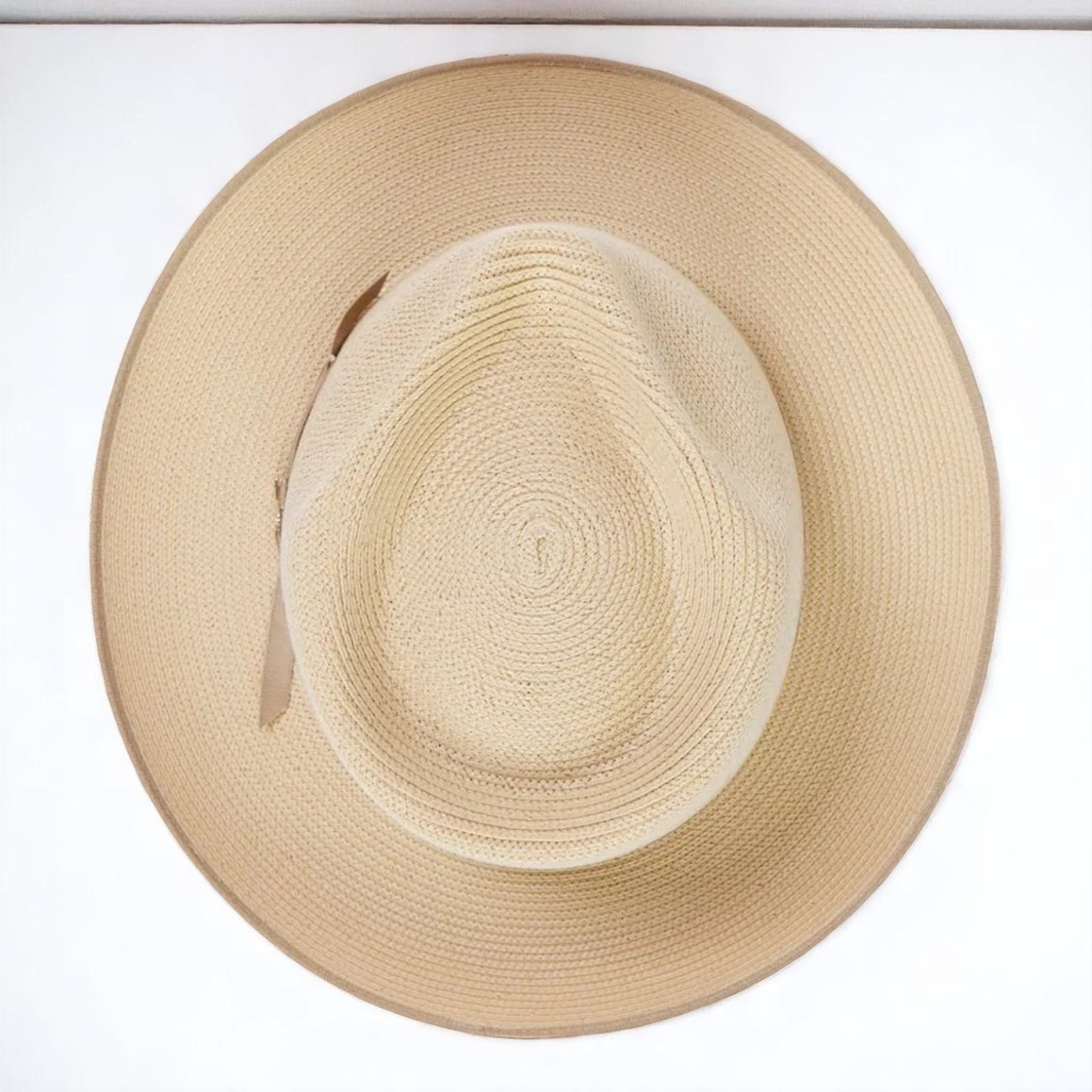 Can be rolls up for packing | Panama Fedora