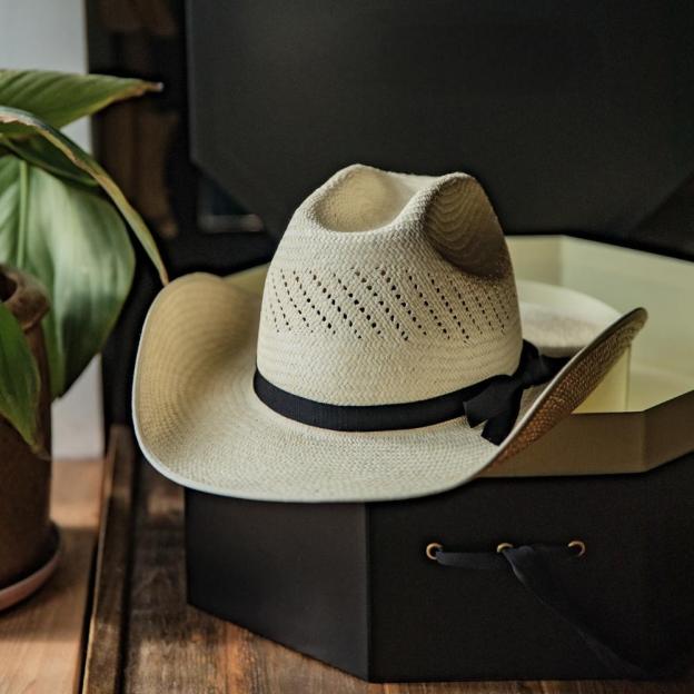 Bespoke Handmade Fedora - Stylish Straw Cowboy Hat