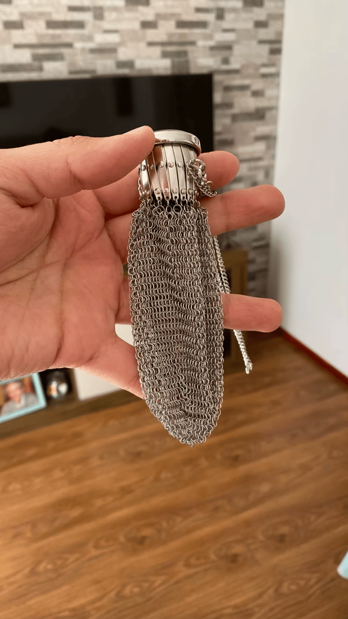 🔥Hot Sale: 49% OFF —🔥Handmade 1920's English Coin Purse🧐( GET 2 FREE SHIPPING)