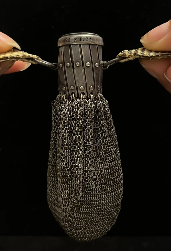 🔥Hot Sale: 49% OFF —🔥Handmade 1920's English Coin Purse🧐( GET 2 FREE SHIPPING)