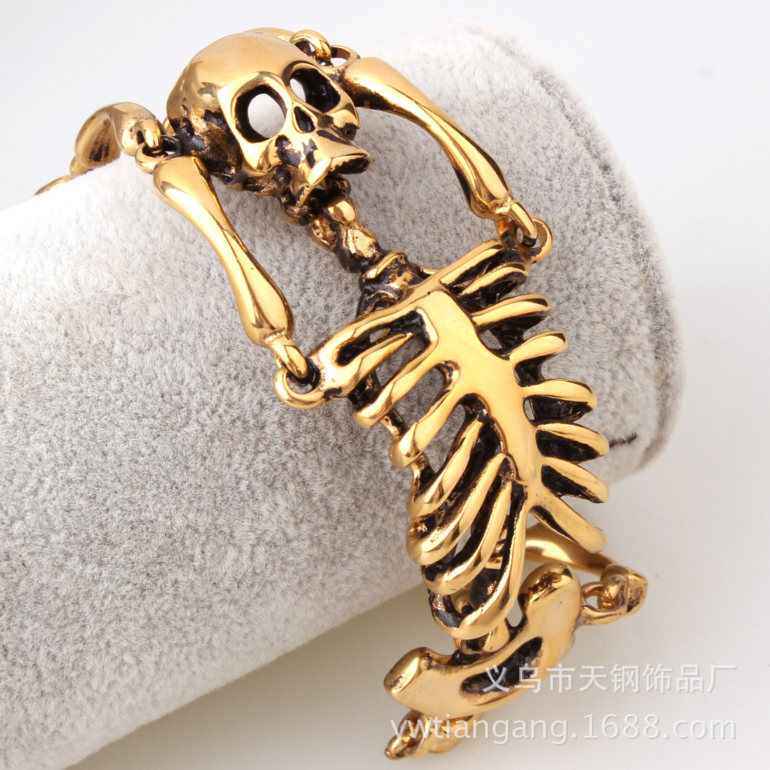 🏆Flash Sale 60% OFF - 💀🎃Vintage 316L Titanium Steel Skeleton Skull Bracelet