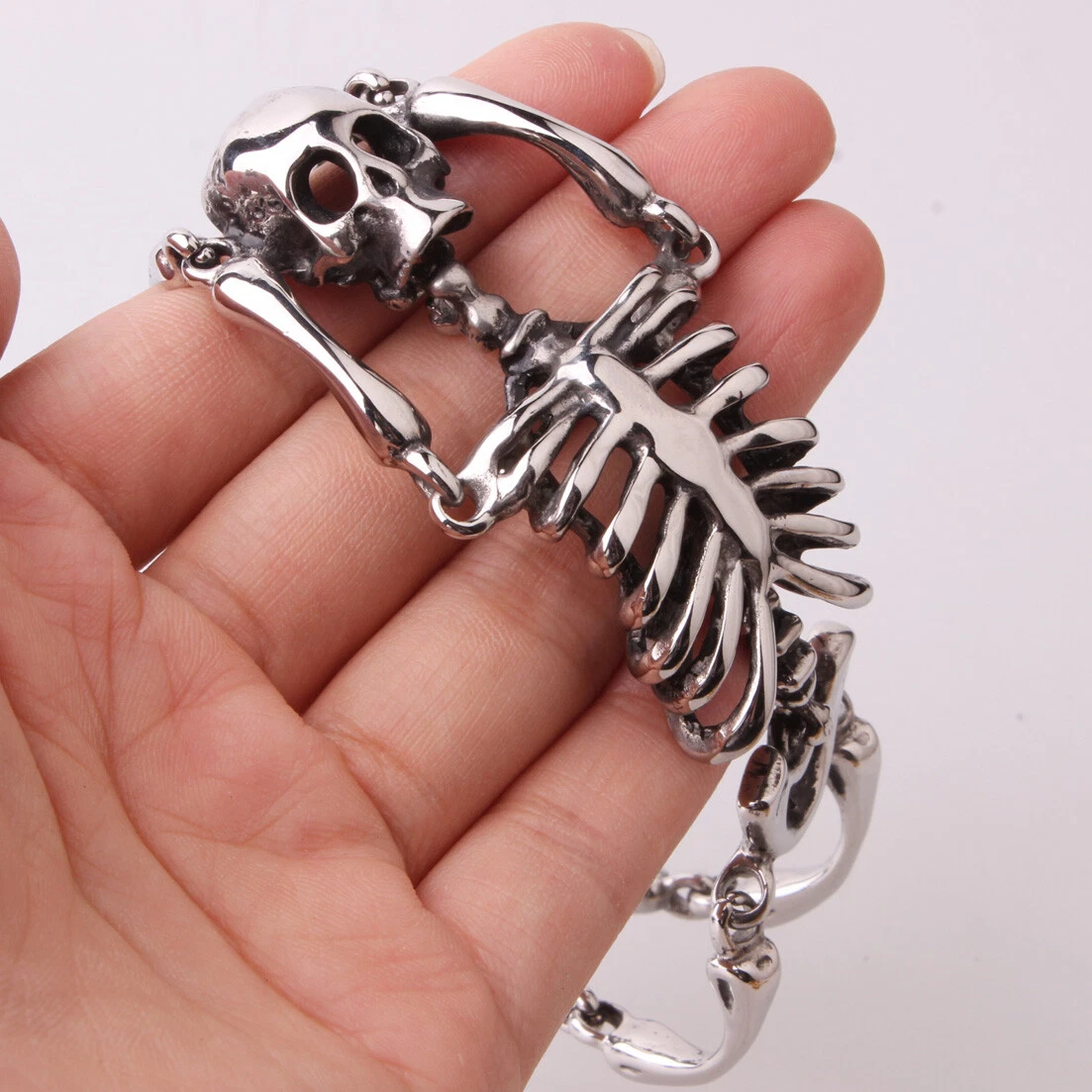 🏆Flash Sale 60% OFF - 💀🎃Vintage 316L Titanium Steel Skeleton Skull Bracelet