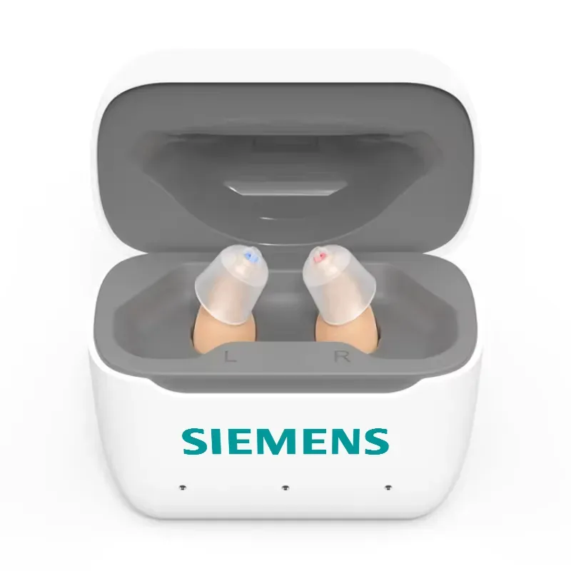Niewidoczny cyfrowy aparat słuchowy firmy Siemens z możliwością ładowania.
