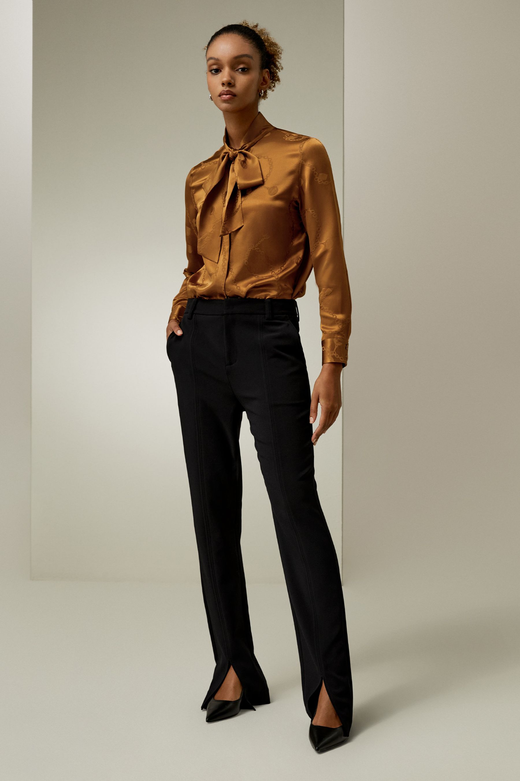 Jacquard-wave Silk Blouse with Bow – LILYSILK Factory