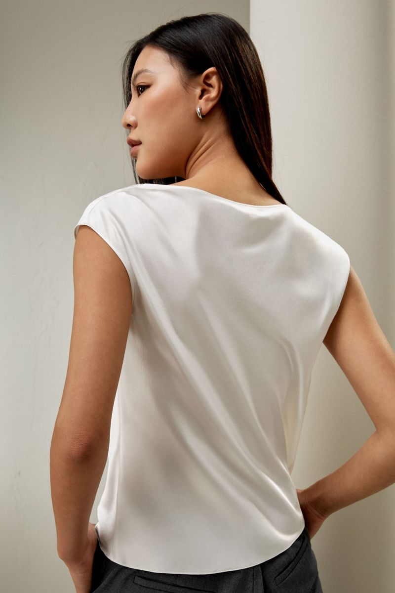 #color_Natural White