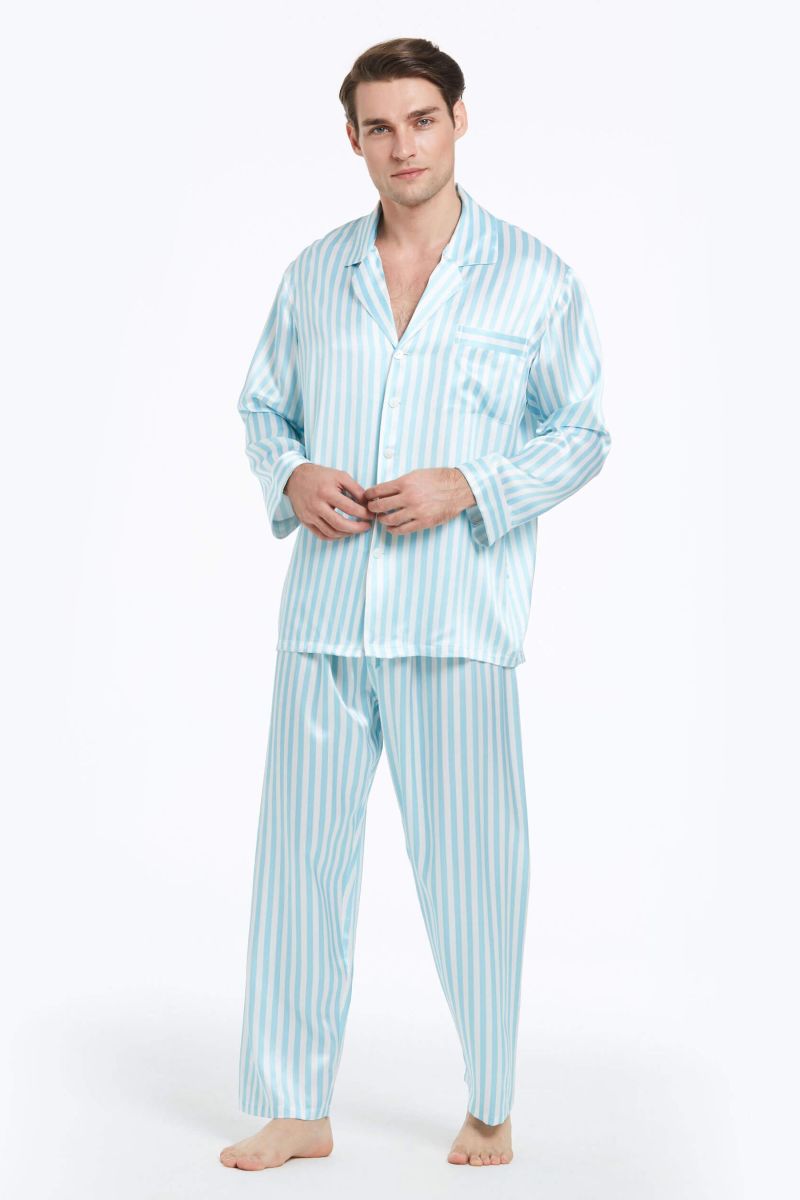 #color_Blue And White Stripes