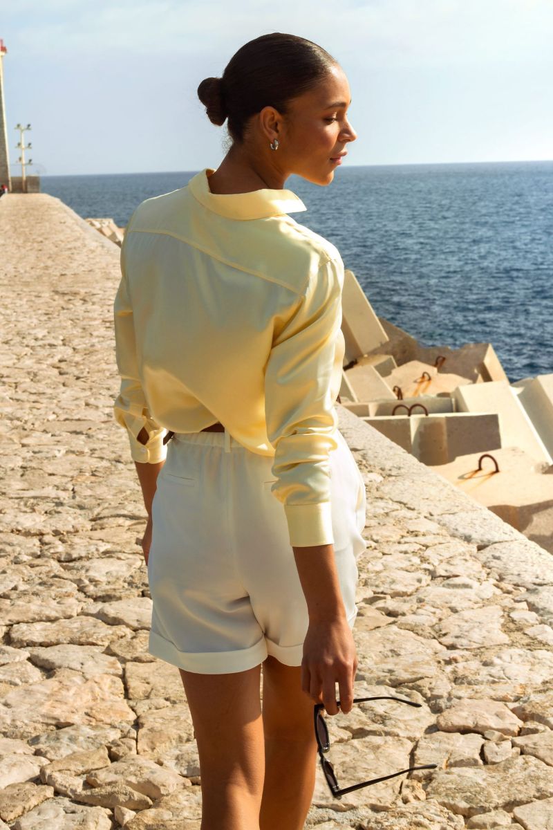 #color_22MM LILYÁUREA® Undyed Natural Golden