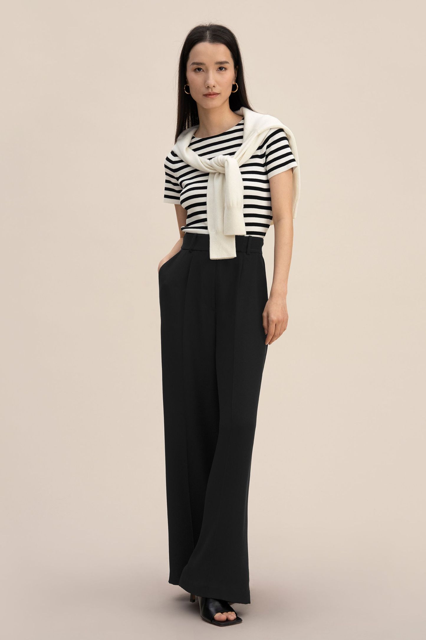 #color_Black&White Stripes