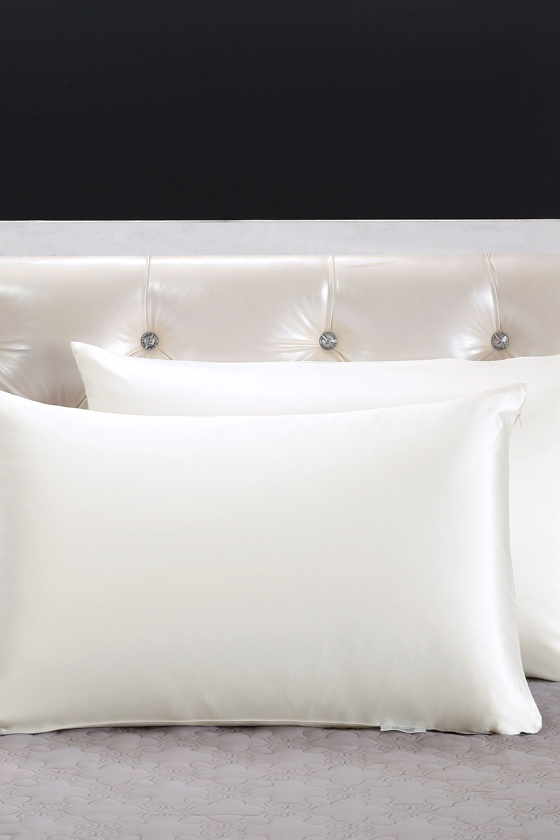 #color_Natural White