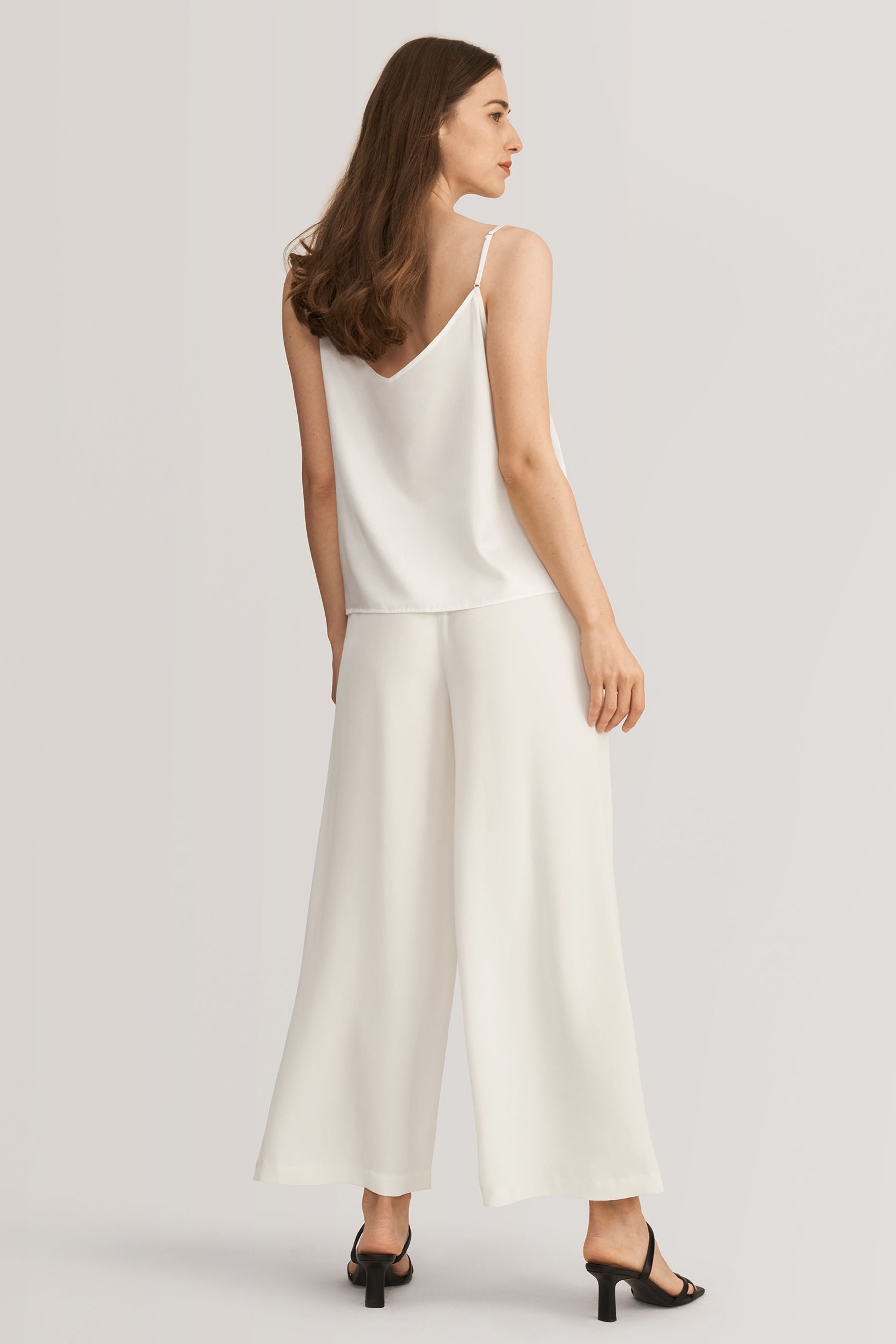 #color_Natural White