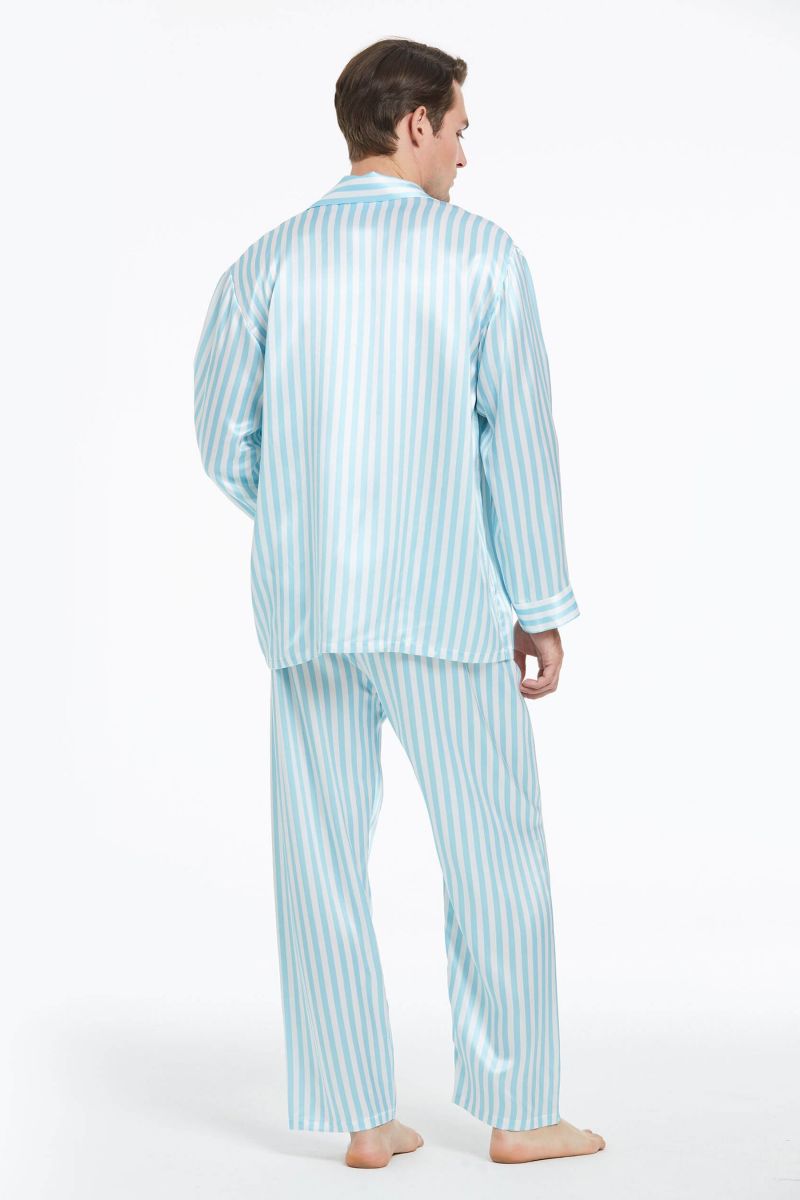 #color_Blue And White Stripes