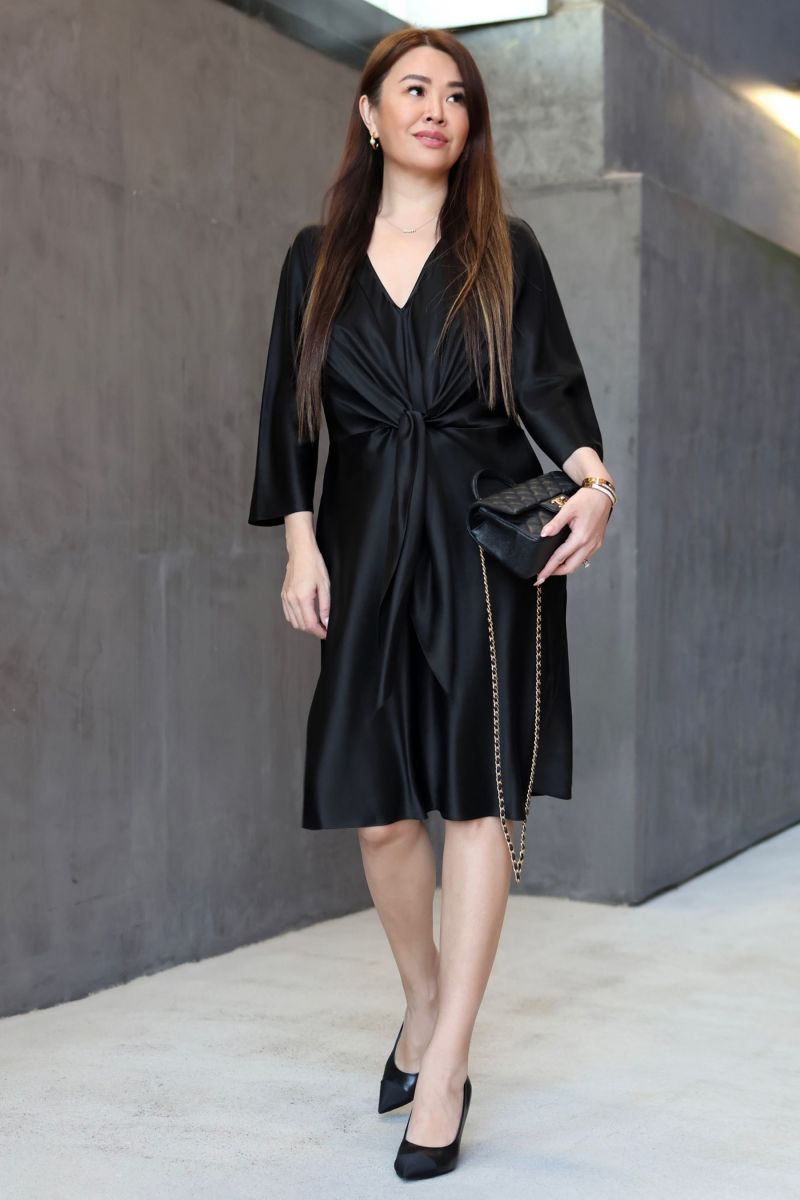 #color_Black