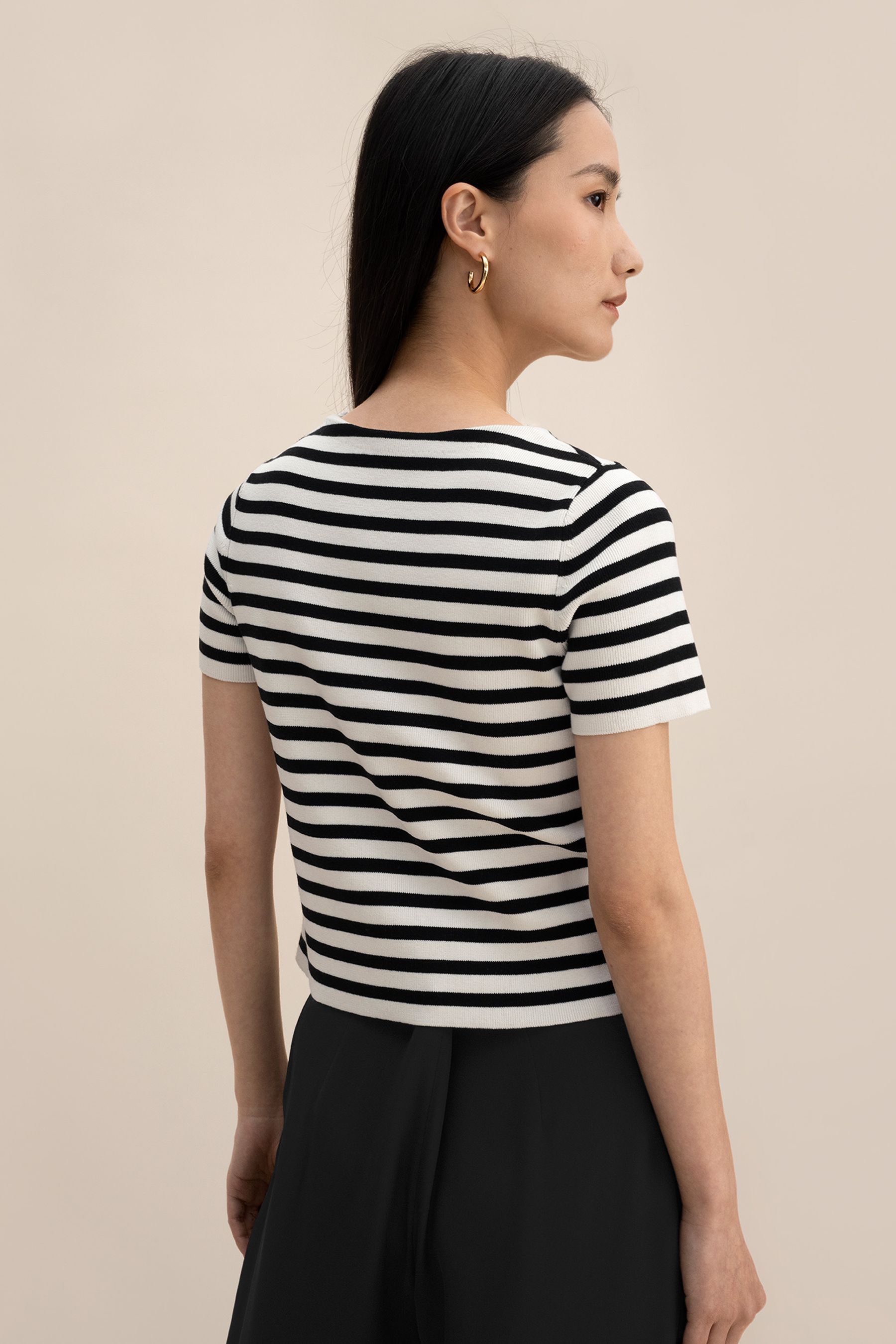 #color_Black&White Stripes