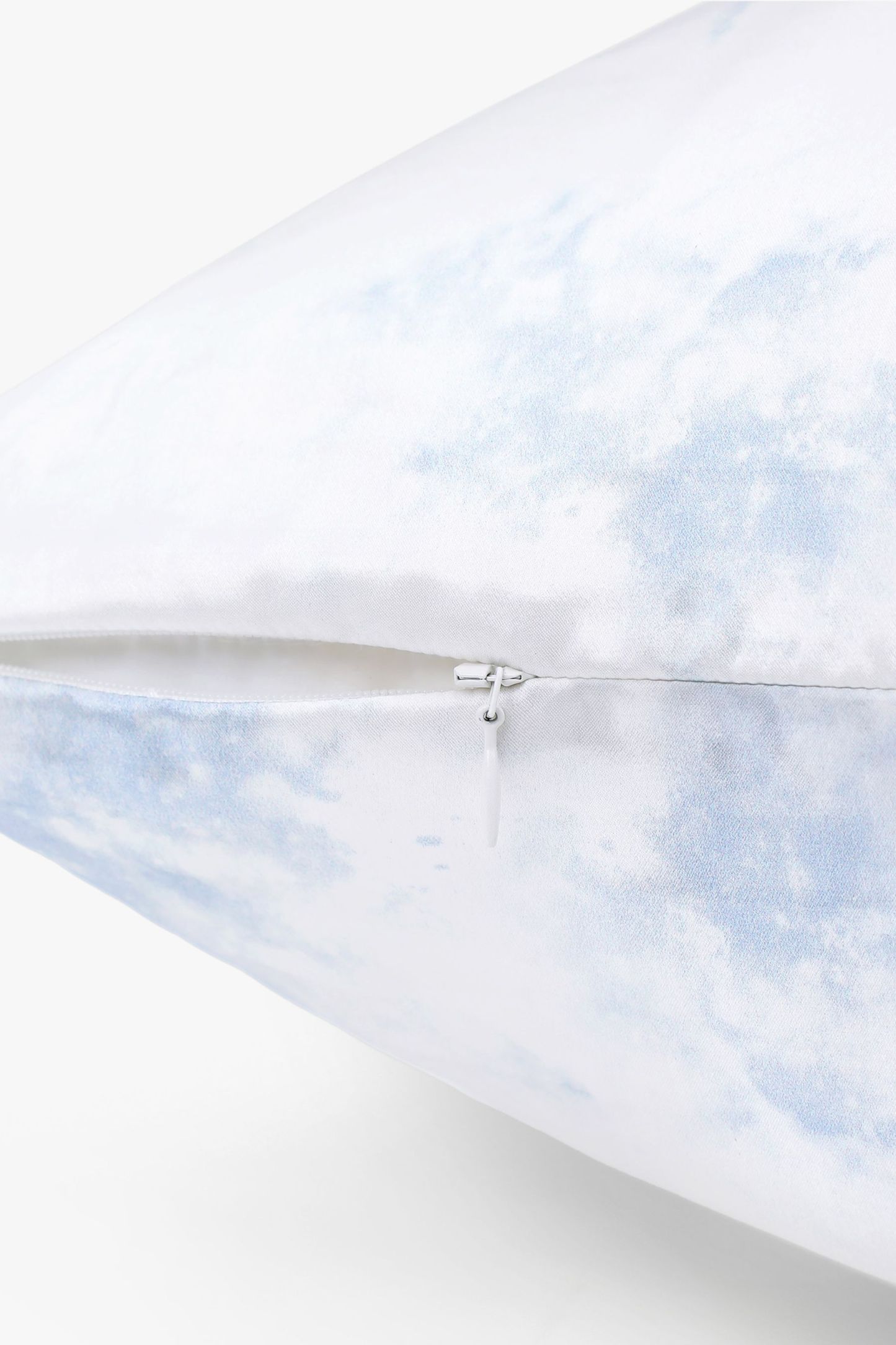 #color_Blue-White Watercolor