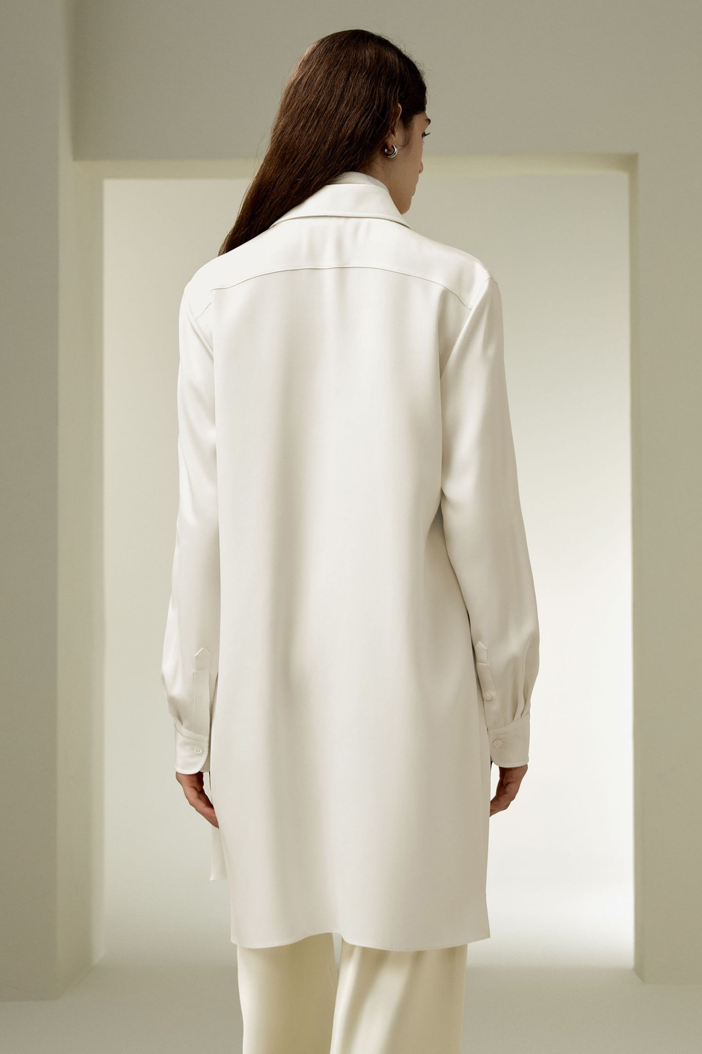 #color_Natural White