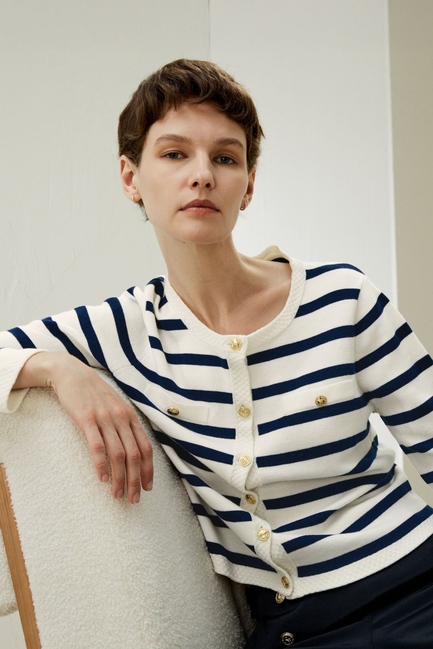 #color_Navy Blue and White Stripes