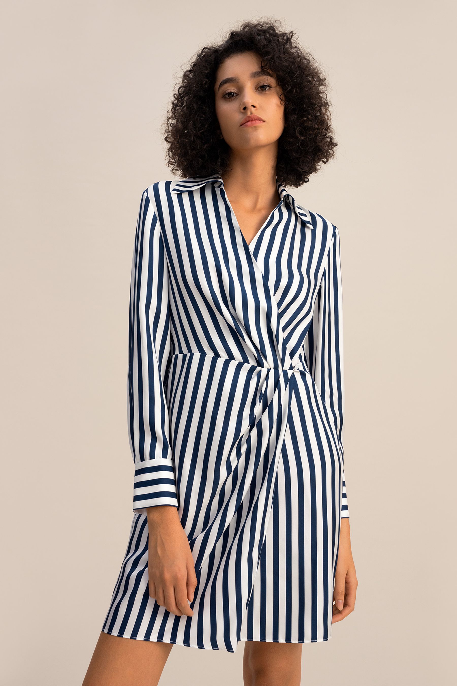 #color_Blue-White-Pinstripes