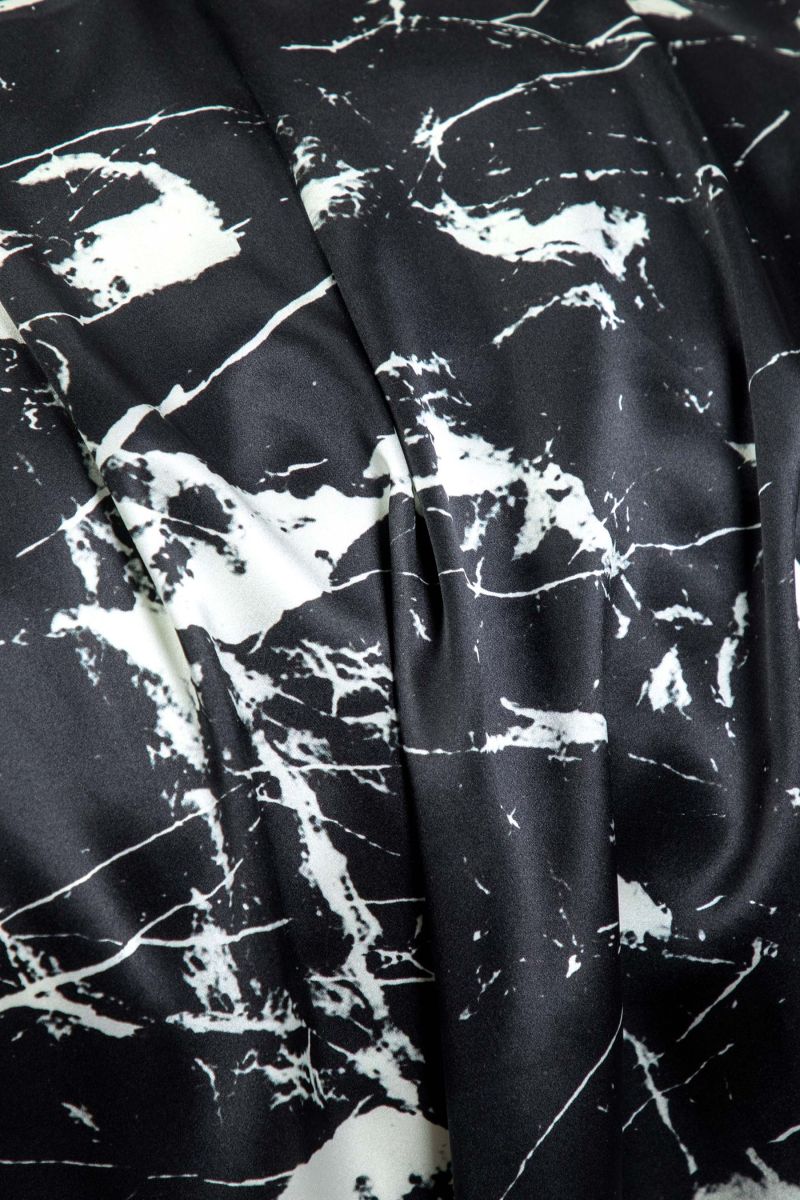 #color_Black Marble Print