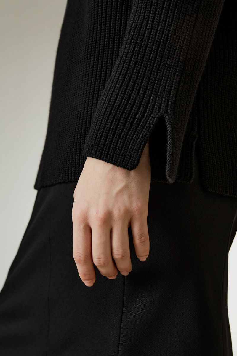 #color_Black