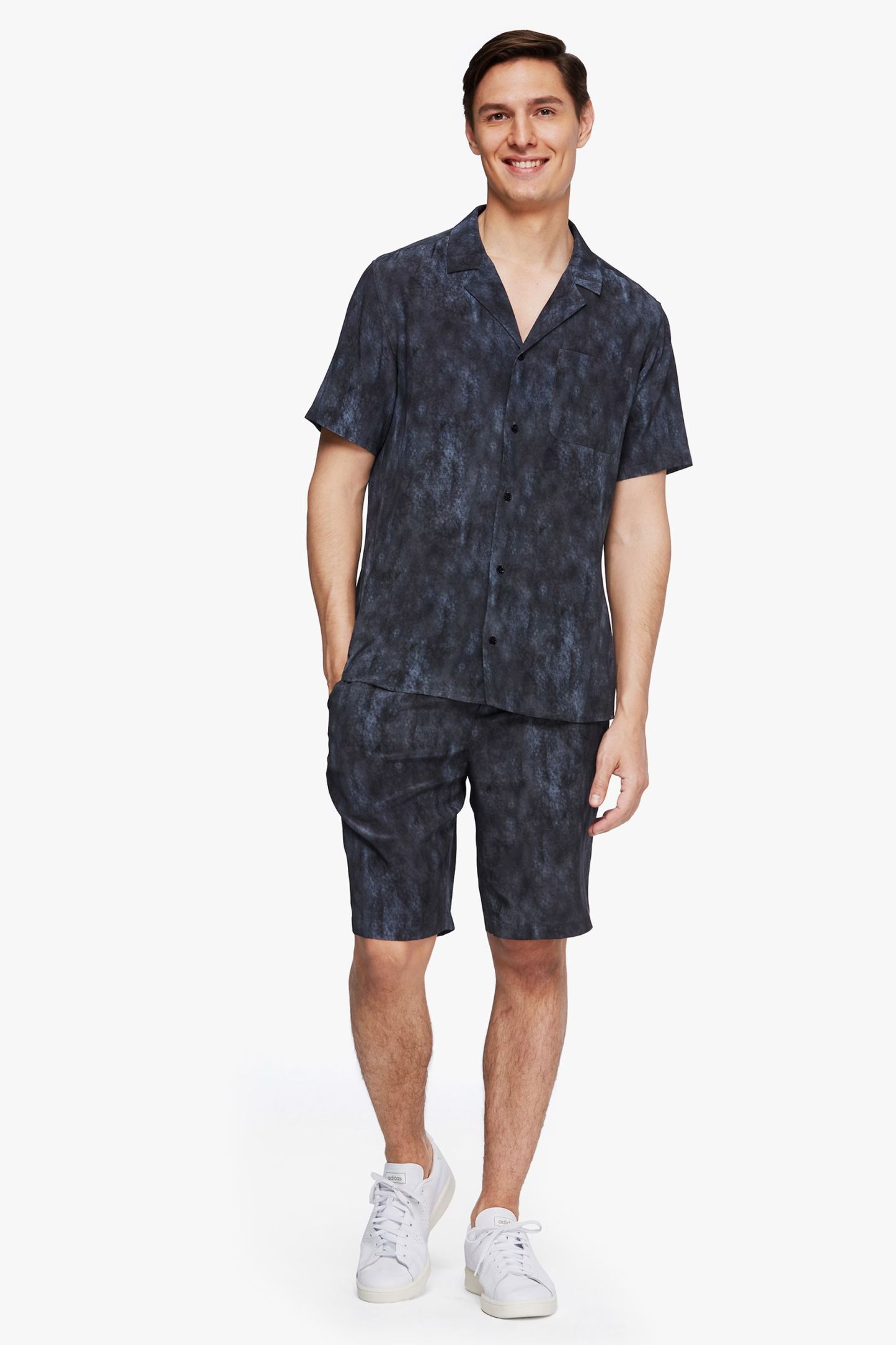 #color_Black Gray Print