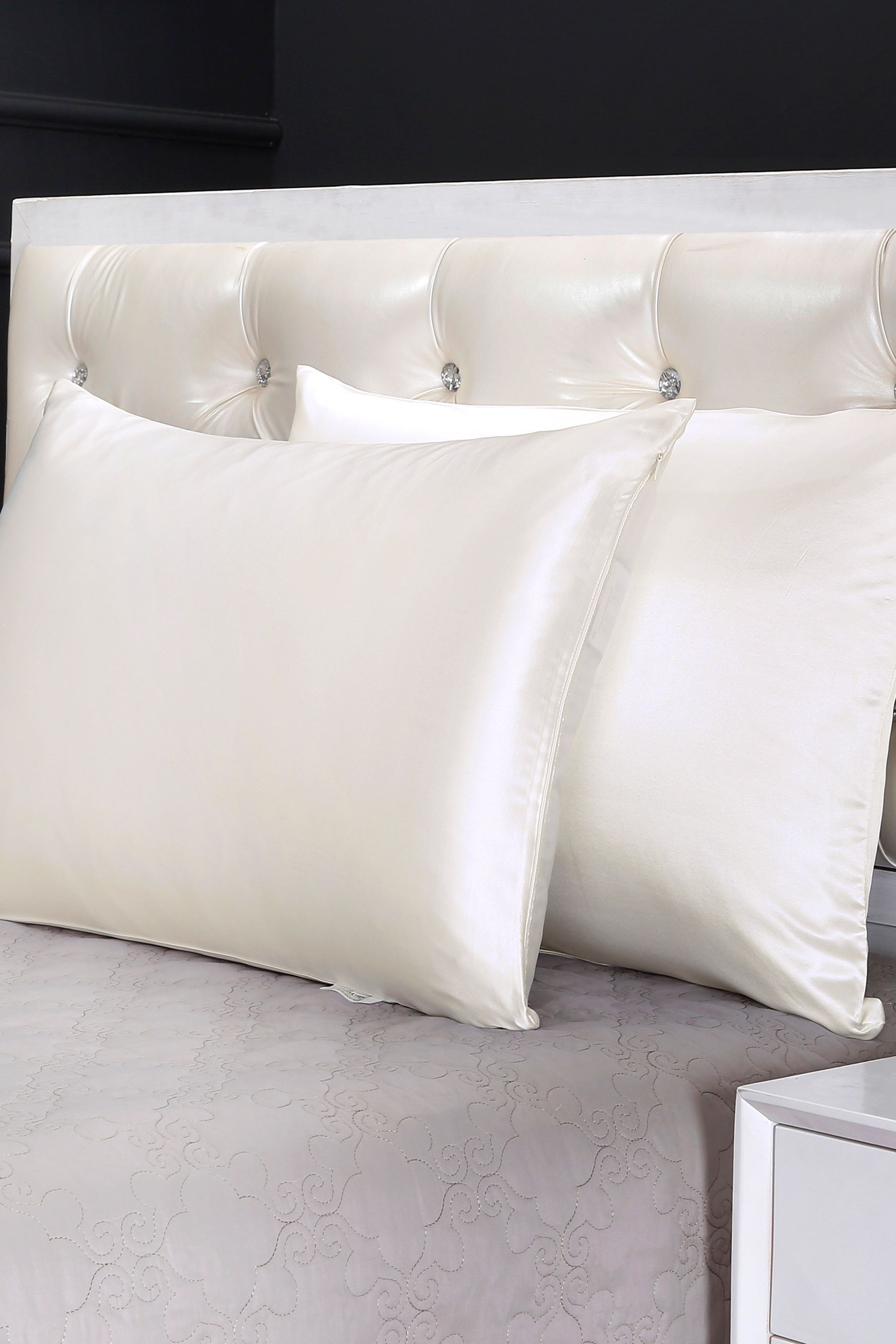 #color_Natural White