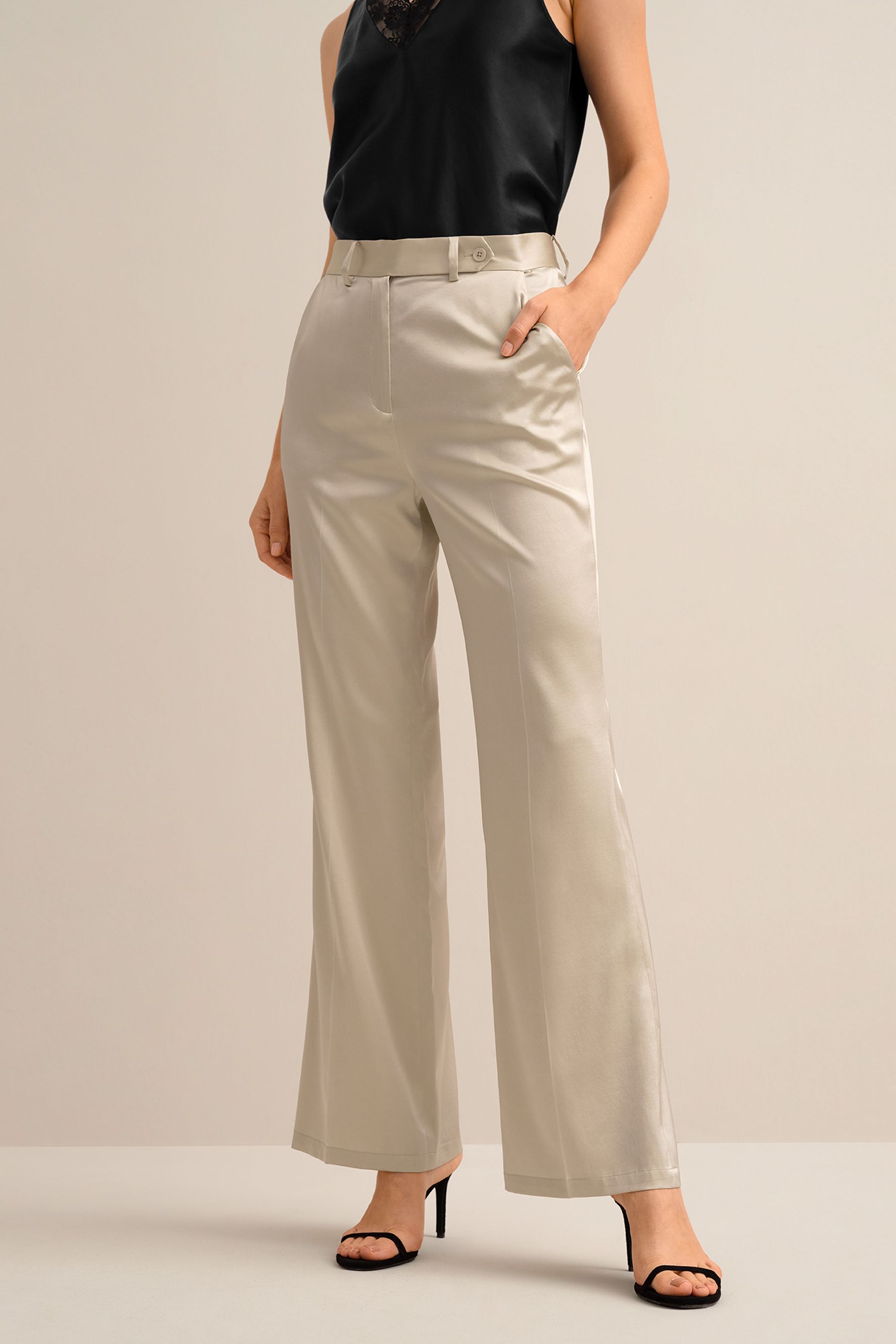 #color_Light Apricot