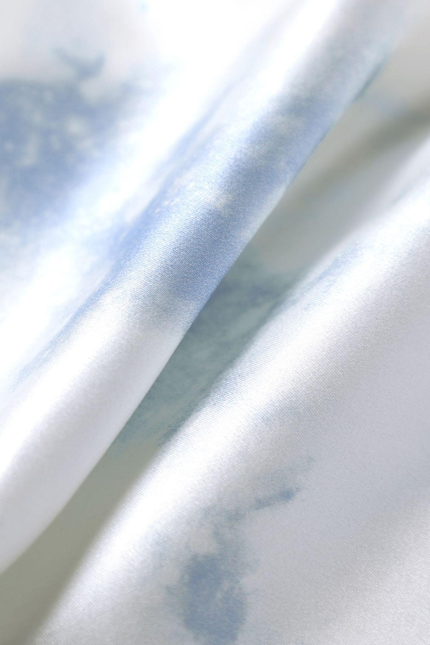 #color_Blue-White Watercolor