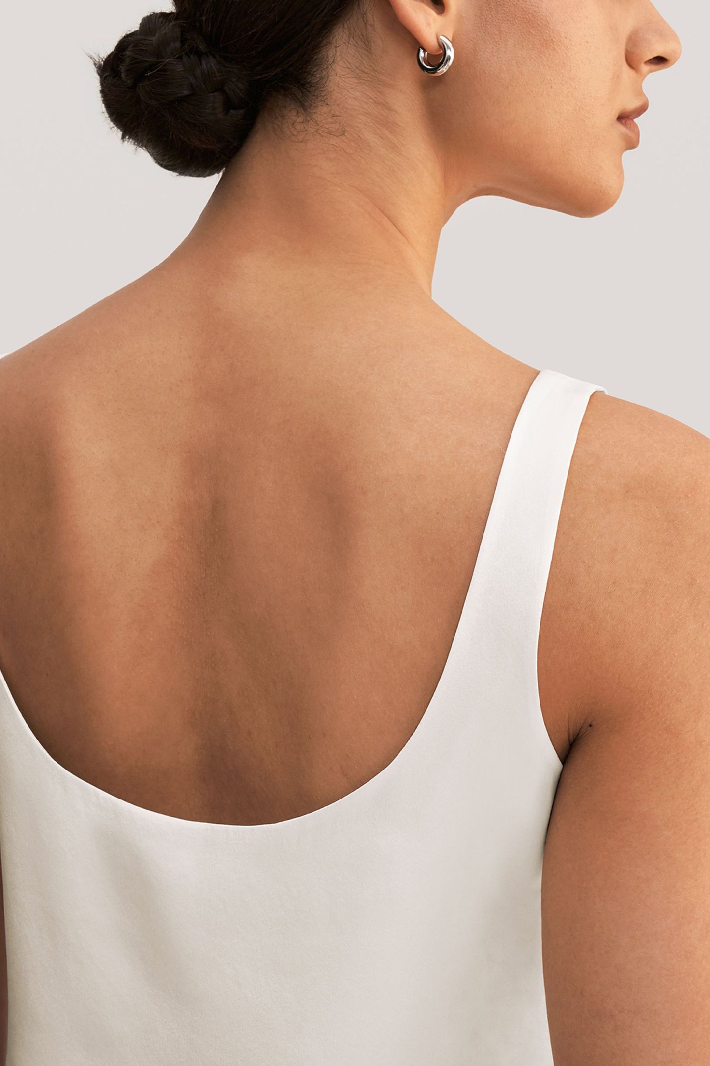 #color_Natural White