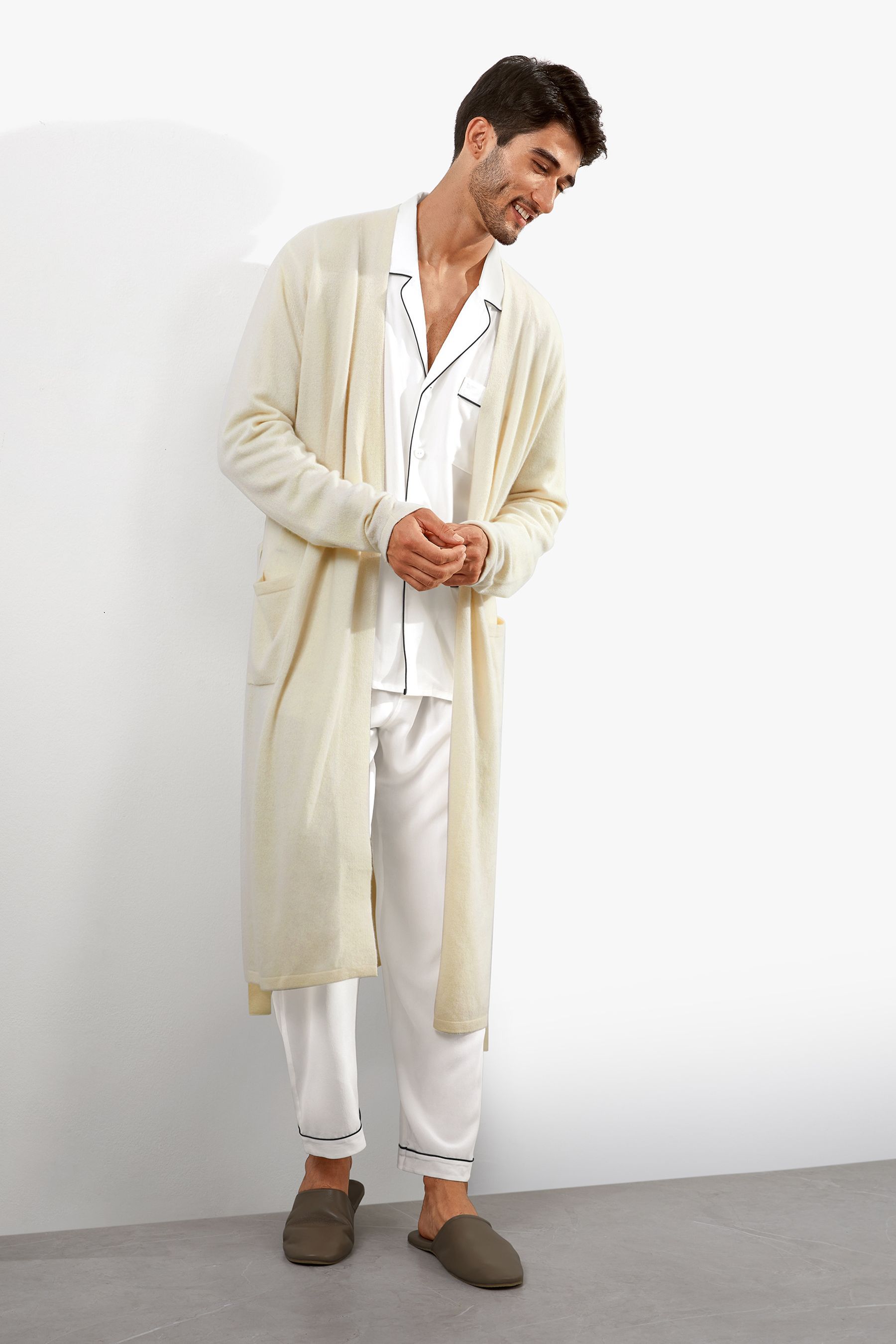 #color_Natural White