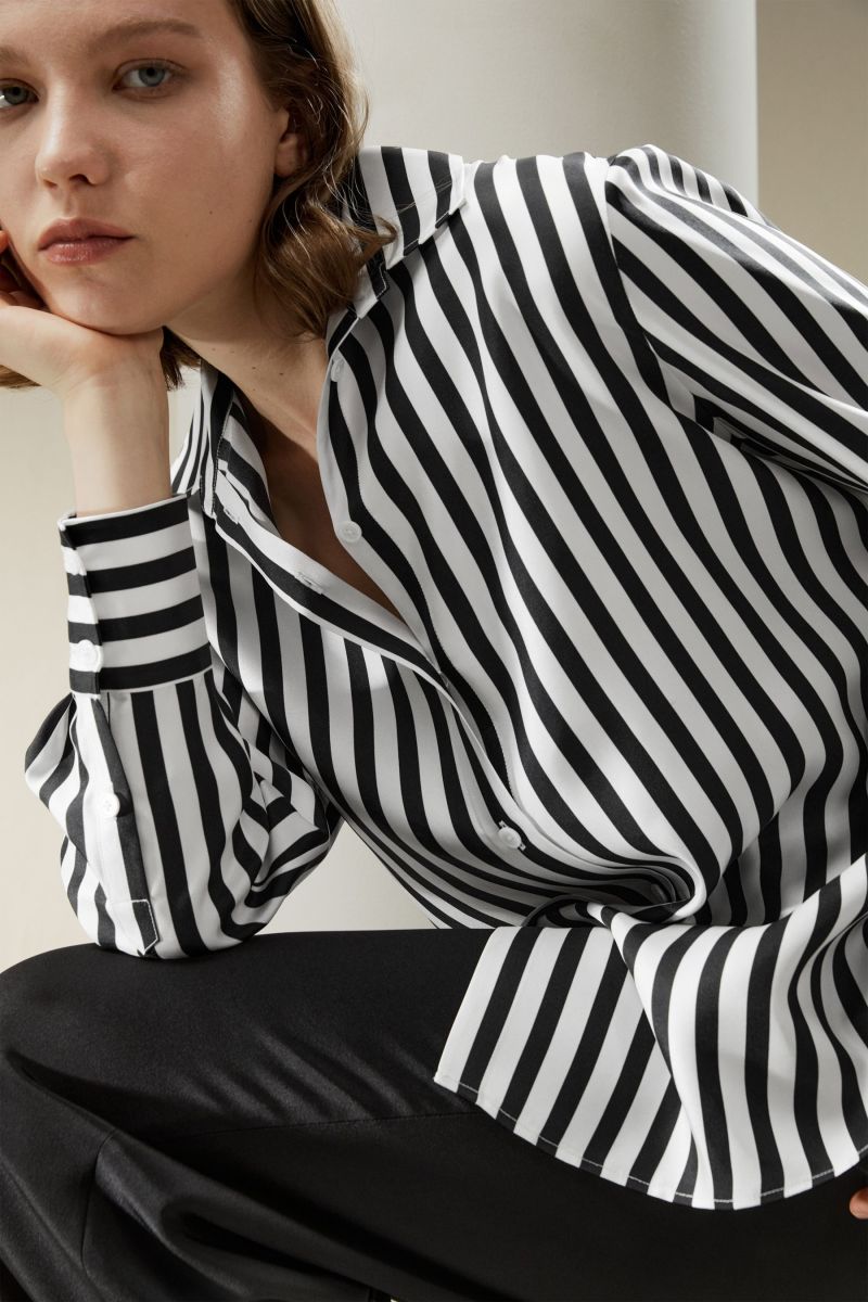 #color_Black-White Pinstripes