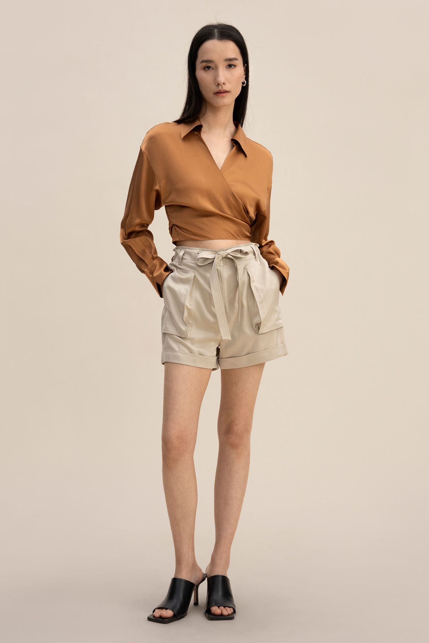 #color_Taupe