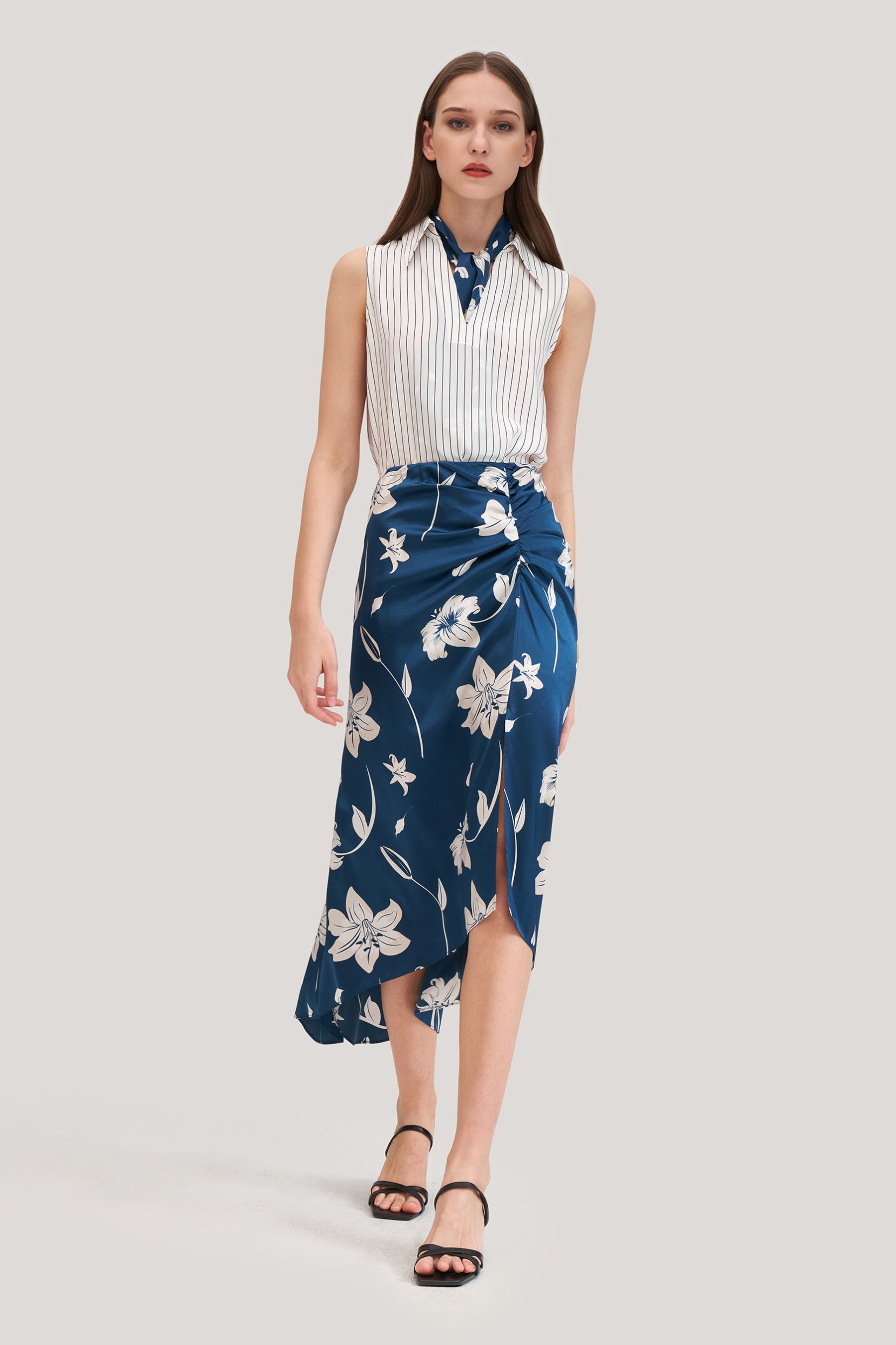 #color_Navy Pinstripe