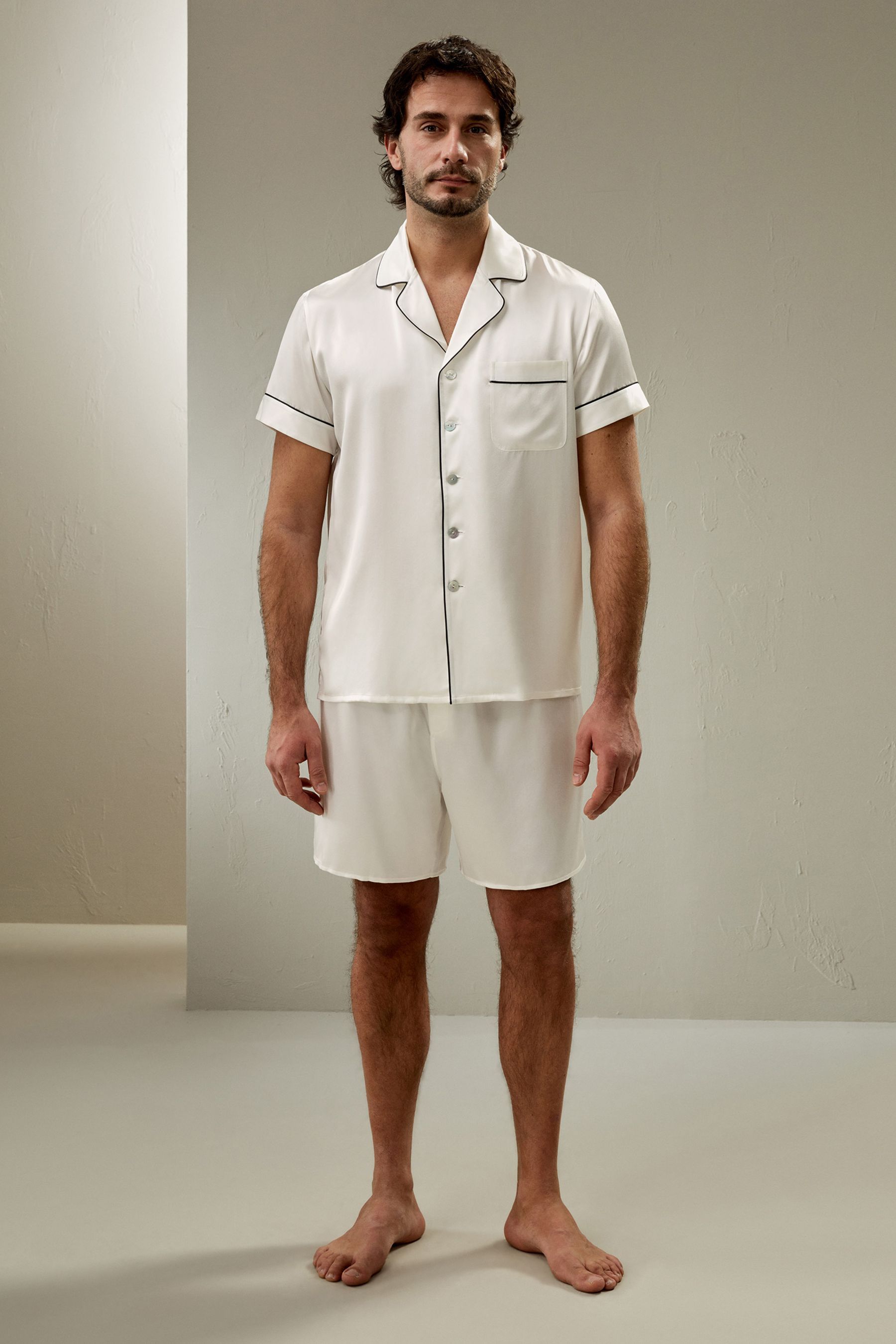 #color_Natural White