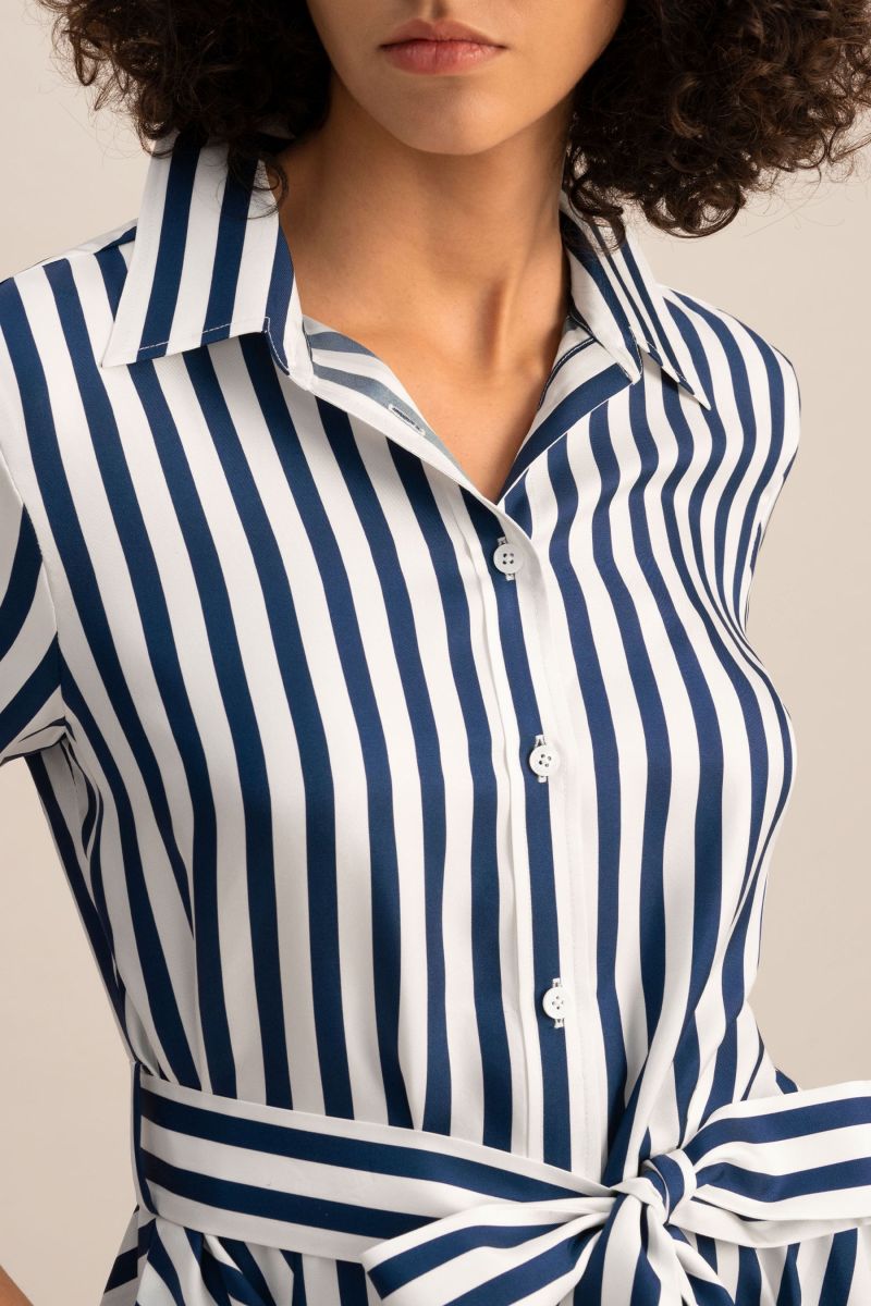 #color_Blue-White-Pinstripes