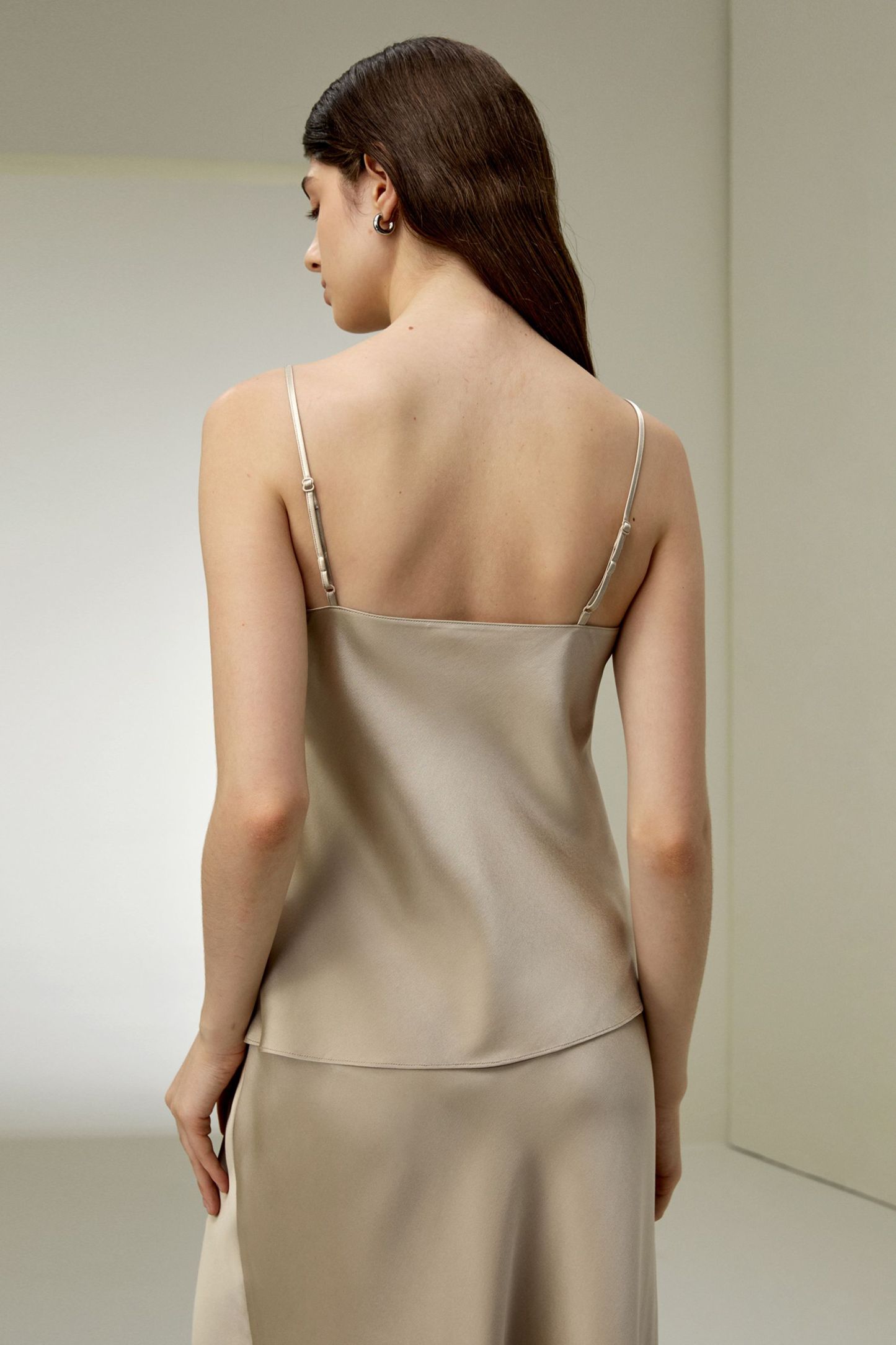 #color_Light Apricot