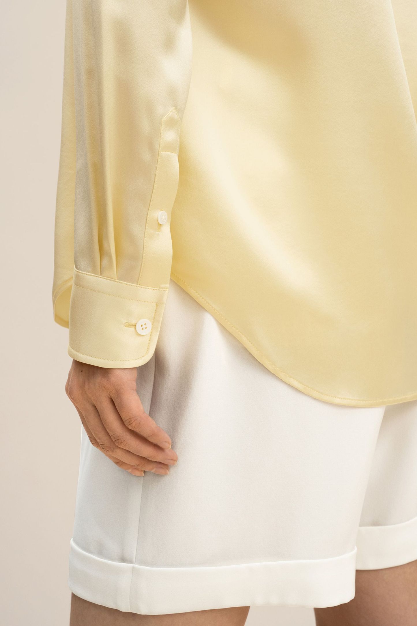 #color_22MM LILYÁUREA® Undyed Natural Golden