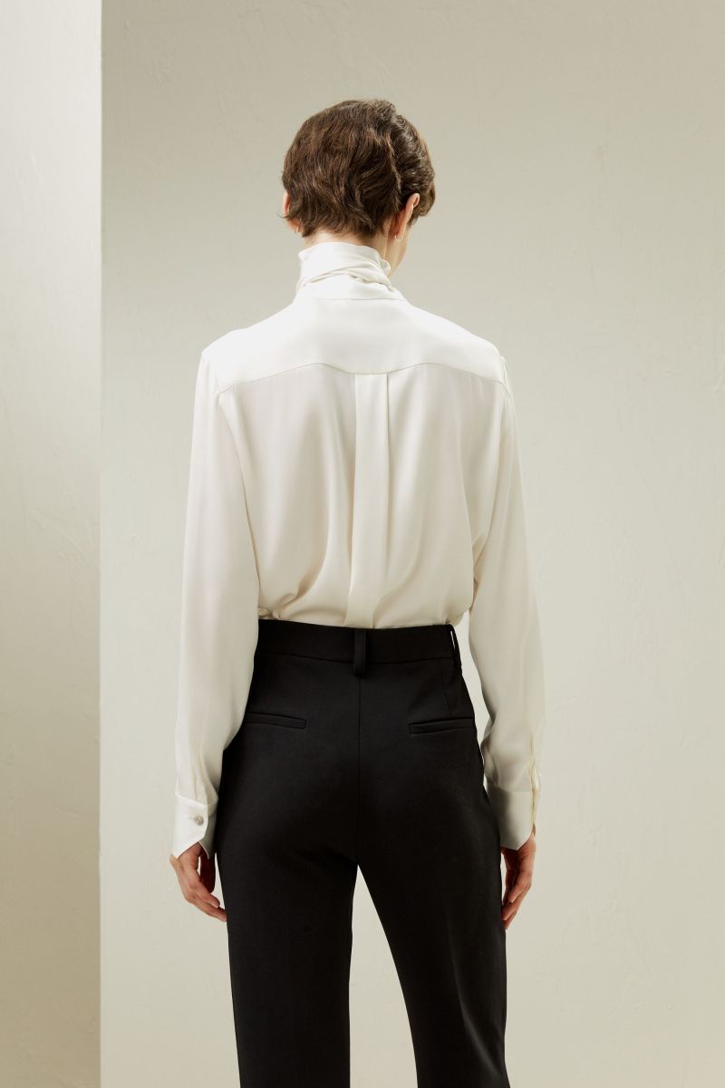 #color_Natural White