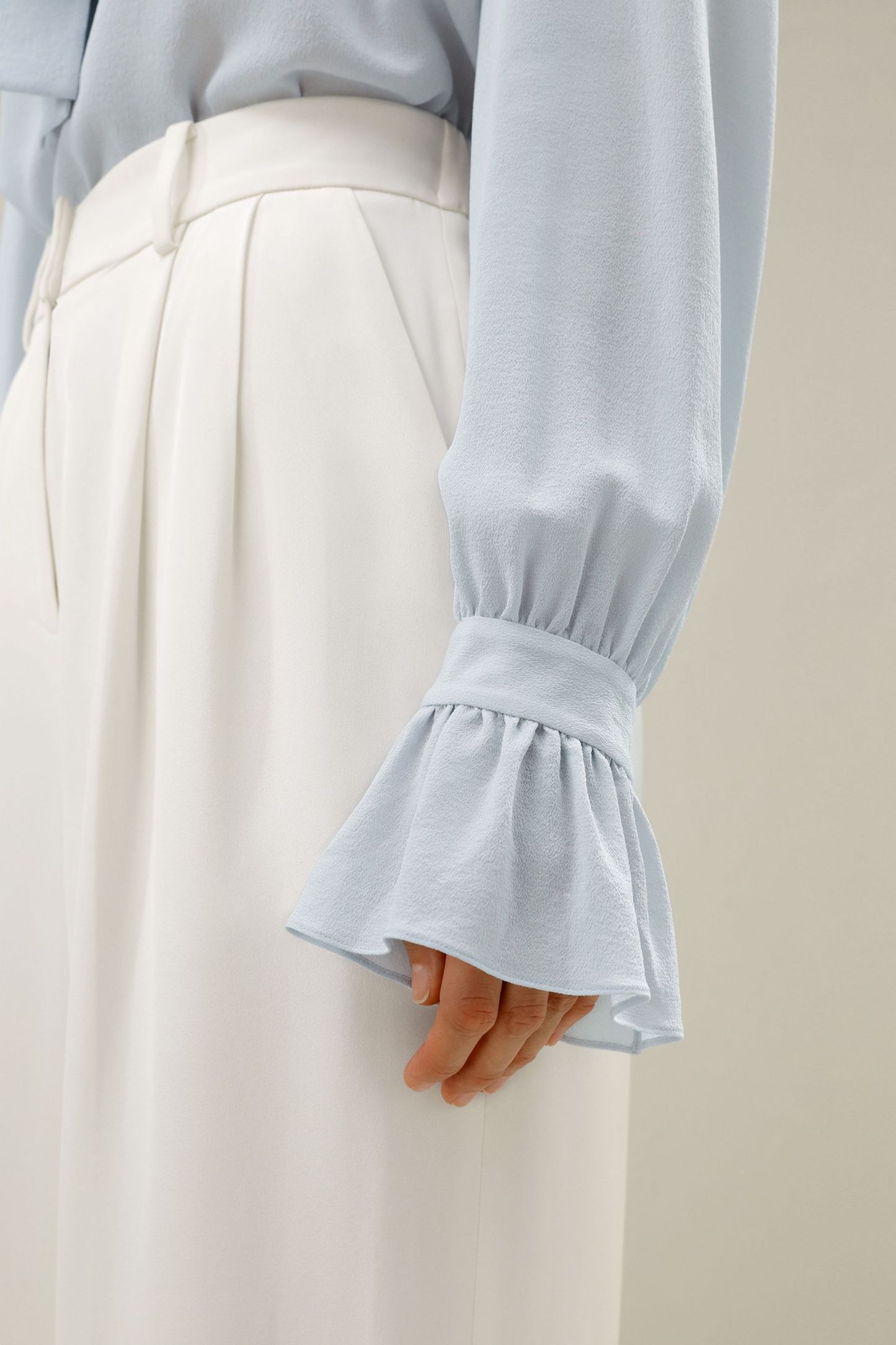 #color_Illusion Blue