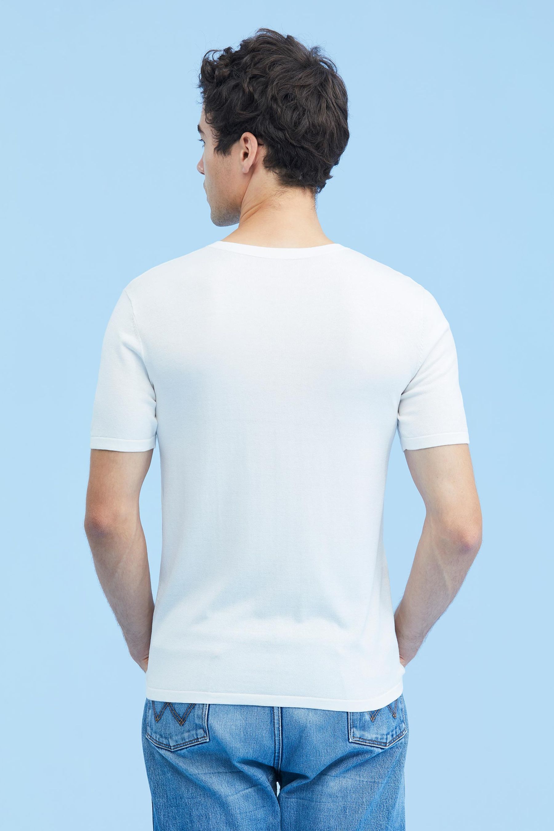 #color_White