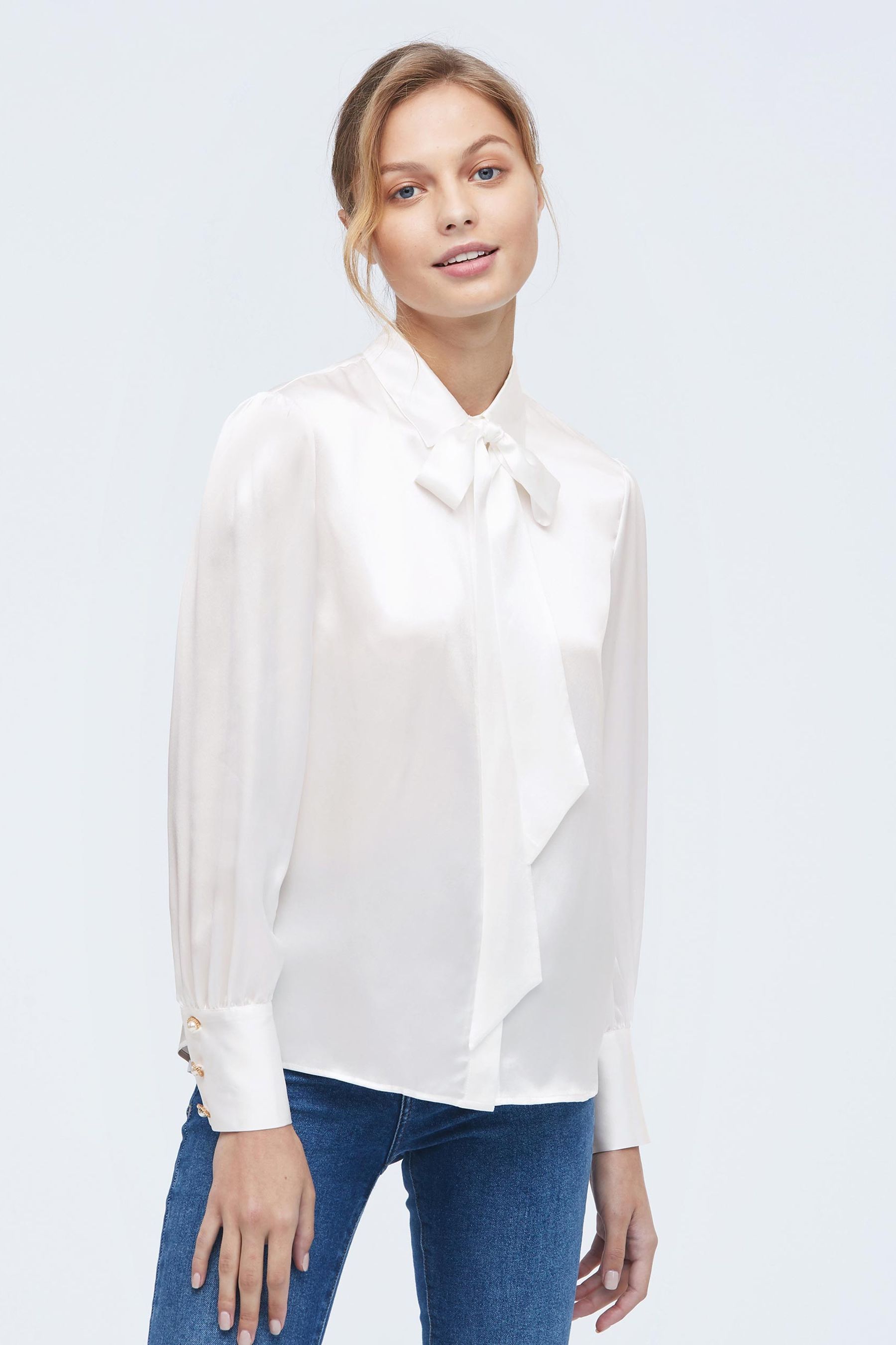 #color_White