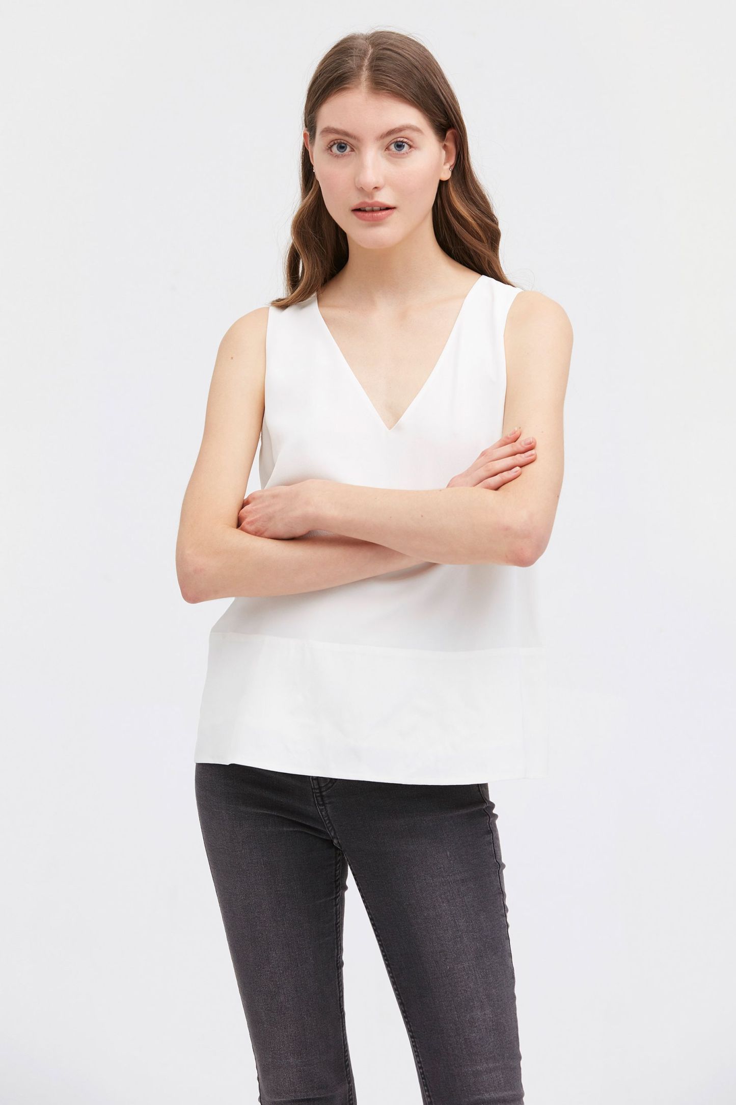 #color_Natural White