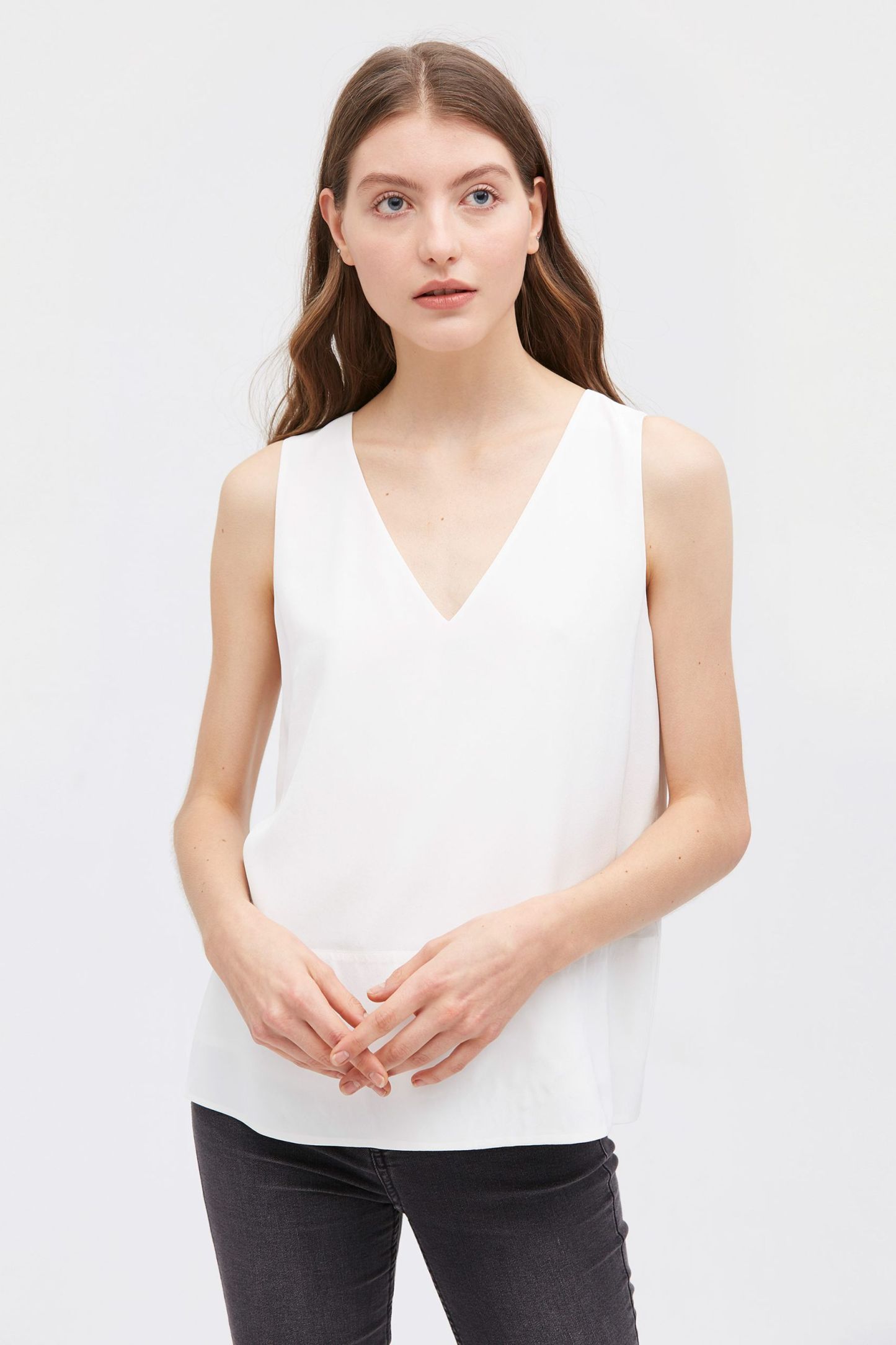 #color_Natural White