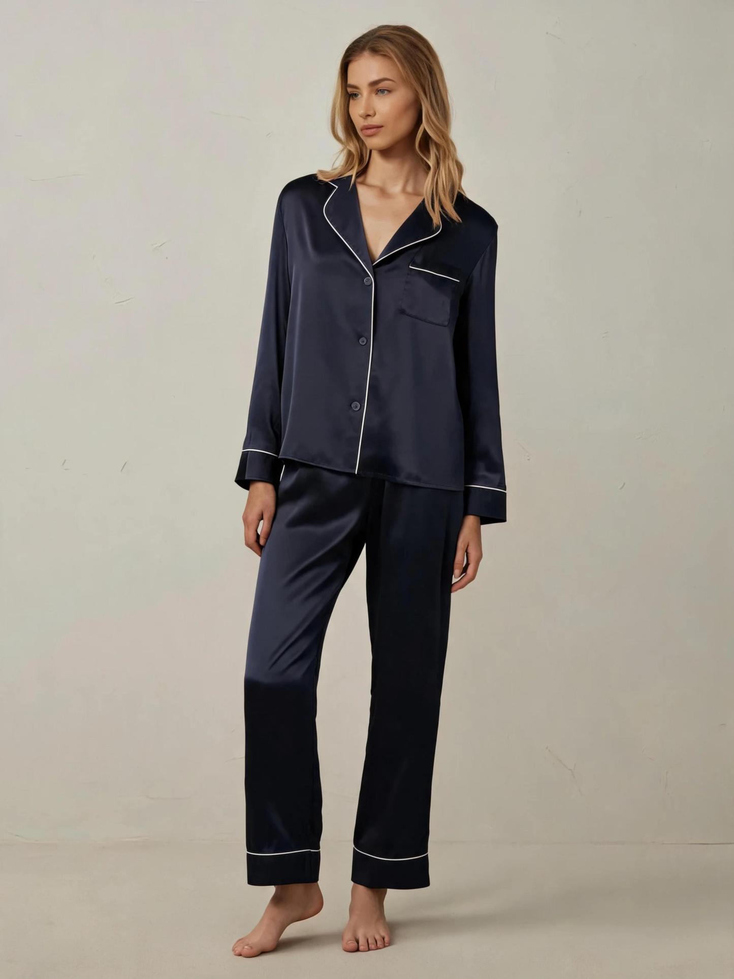 #Navy blau
